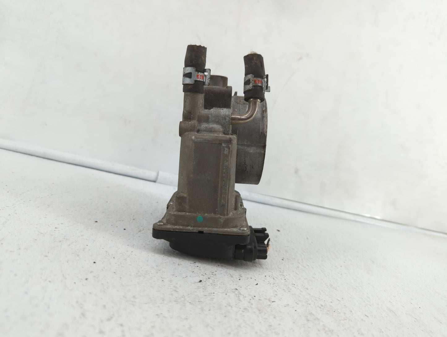 2007-2015 Lexus Rx350 Throttle Body P/N:22030-0P050 22030-31030 Fits OEM Used Auto Parts - Oemusedautoparts1.com