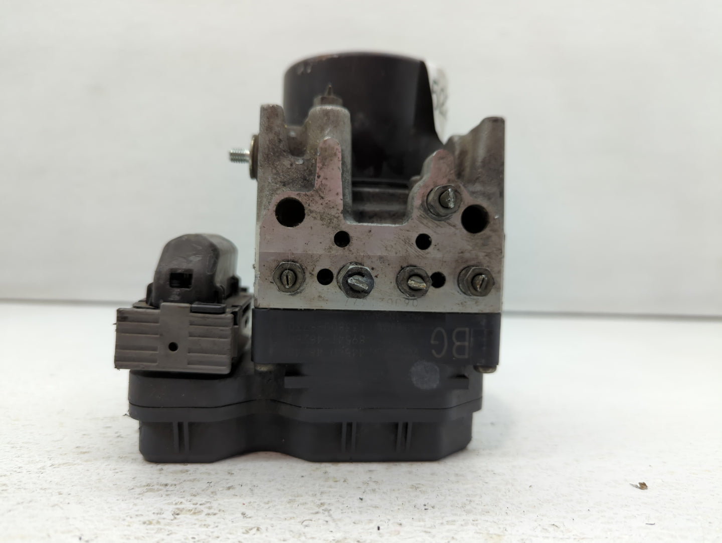 2009 Lexus Rx350 ABS Pump Control Module Replacement P/N:89541-48260 44540-48240 Fits OEM Used Auto Parts - Oemusedautoparts