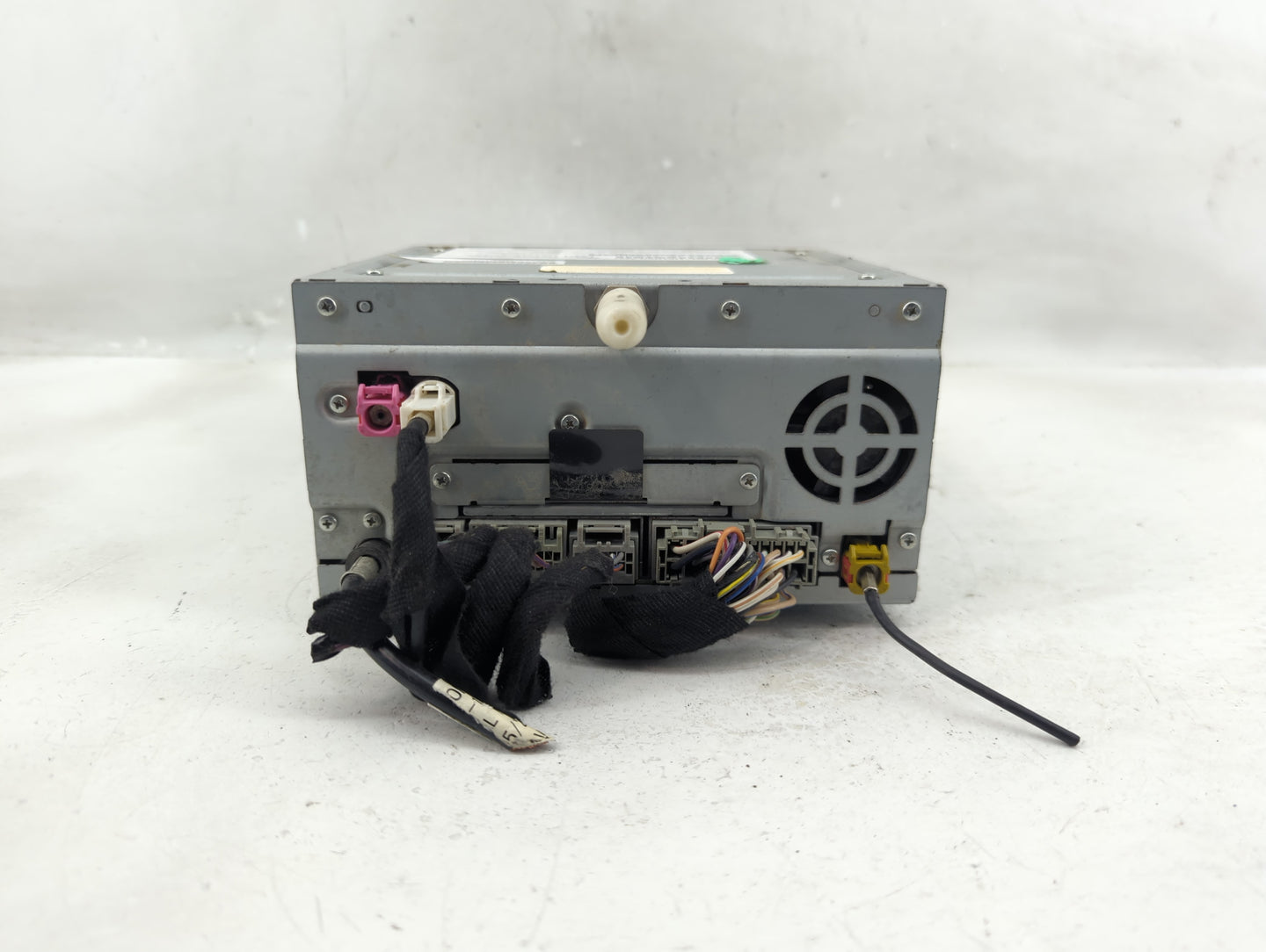 2009 Lincoln Mks Radio AM FM Cd Player Receiver Replacement P/N:NAU-4201 Fits OEM Used Auto Parts - Oemusedautoparts1.com