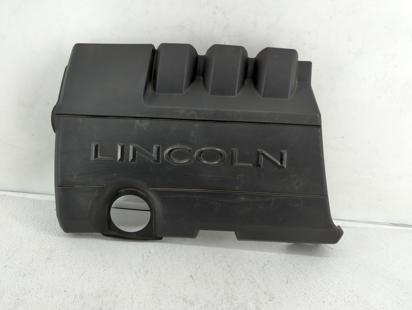 2009 Lincoln Mks Engine Cover - Oemusedautoparts1.com
