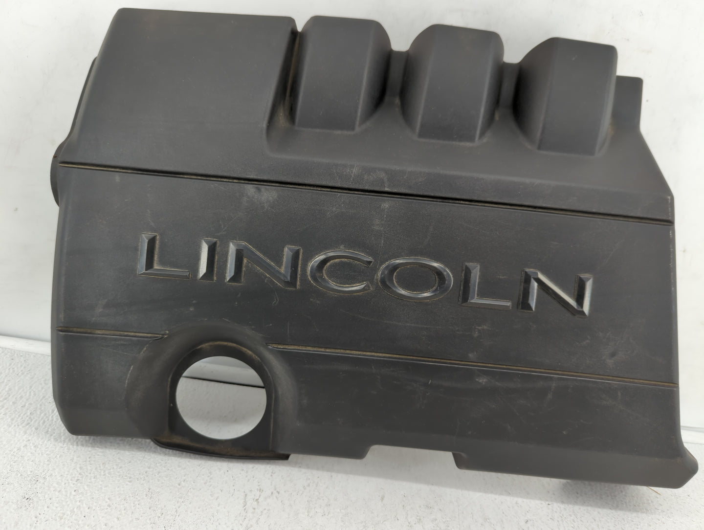 2009 Lincoln Mks Engine Cover - Oemusedautoparts1.com