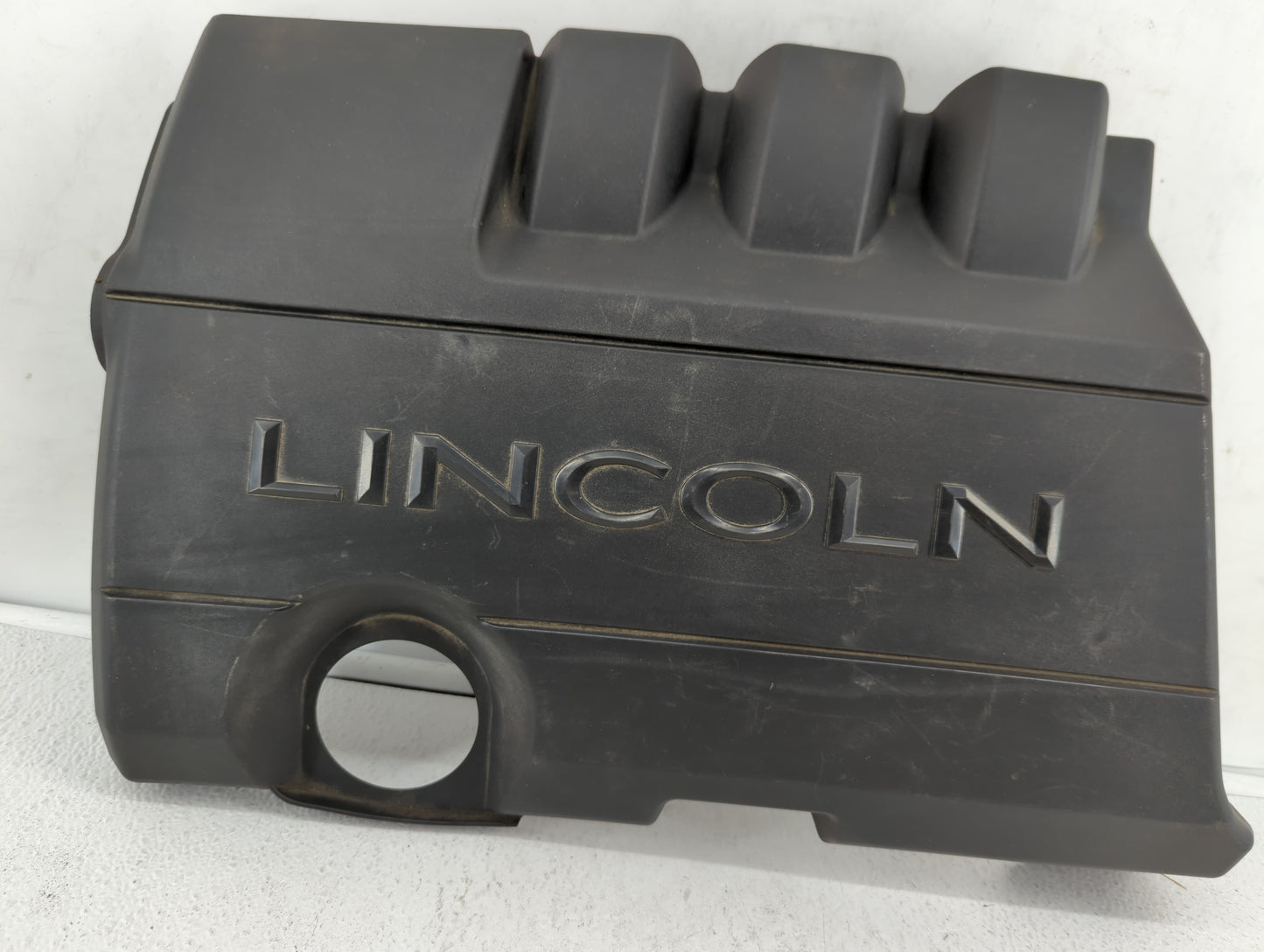 2009 Lincoln Mks Engine Cover - Oemusedautoparts1.com