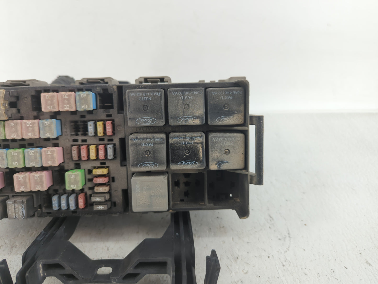 2009-2012 Lincoln Mks Fusebox Fuse Box Panel Relay Module P/N:8A5T-14A003-AA 8G1T-14A003-A0 Fits Fits 2009 2010 2011 2012 OE