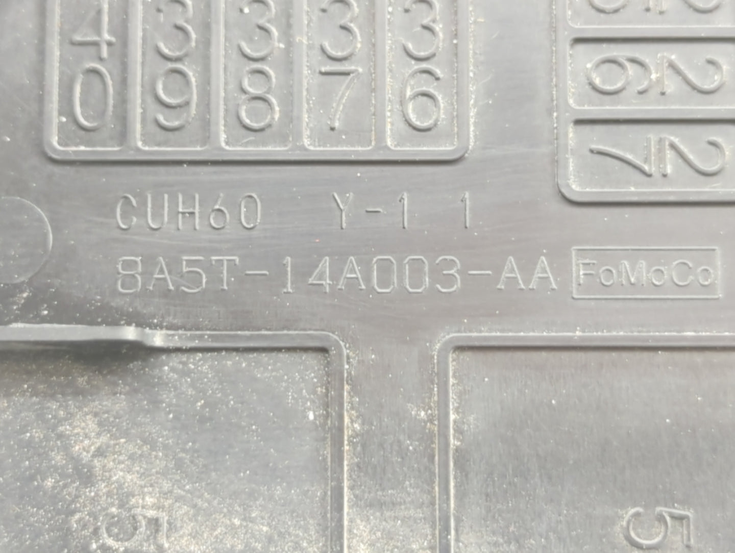 2009-2012 Lincoln Mks Fusebox Fuse Box Panel Relay Module P/N:8A5T-14A003-AA 8G1T-14A003-A0 Fits Fits 2009 2010 2011 2012 OE