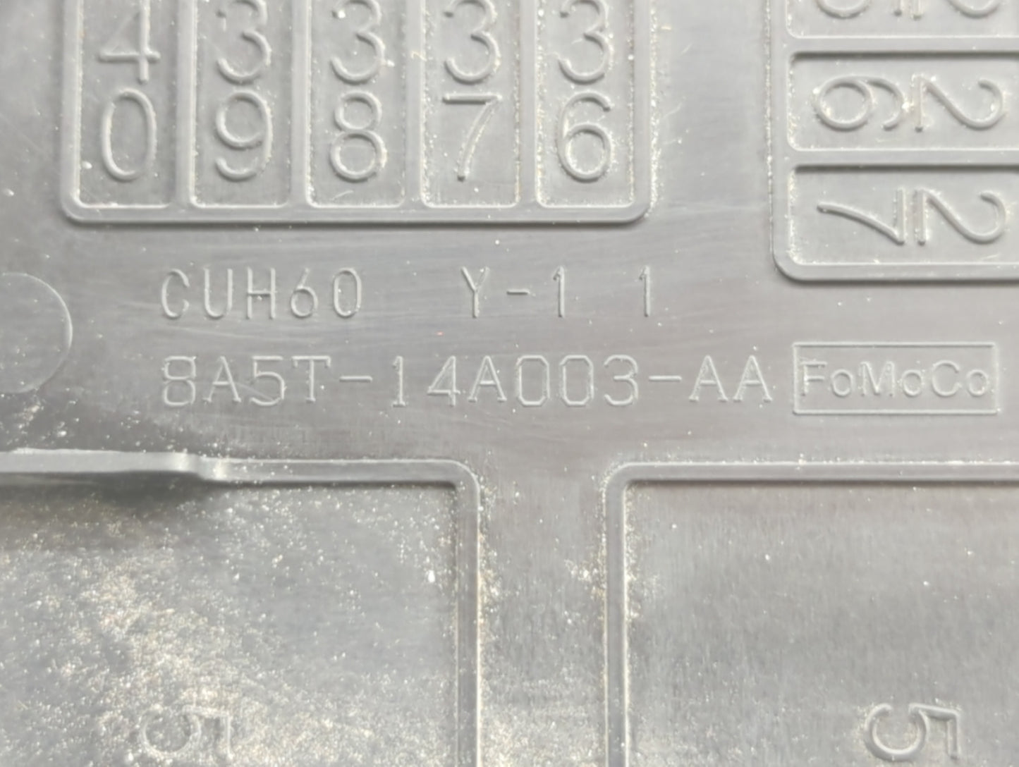 2009-2012 Lincoln Mks Fusebox Fuse Box Panel Relay Module P/N:8A5T-14A003-AA 8G1T-14A003-A0 Fits Fits 2009 2010 2011 2012 OE