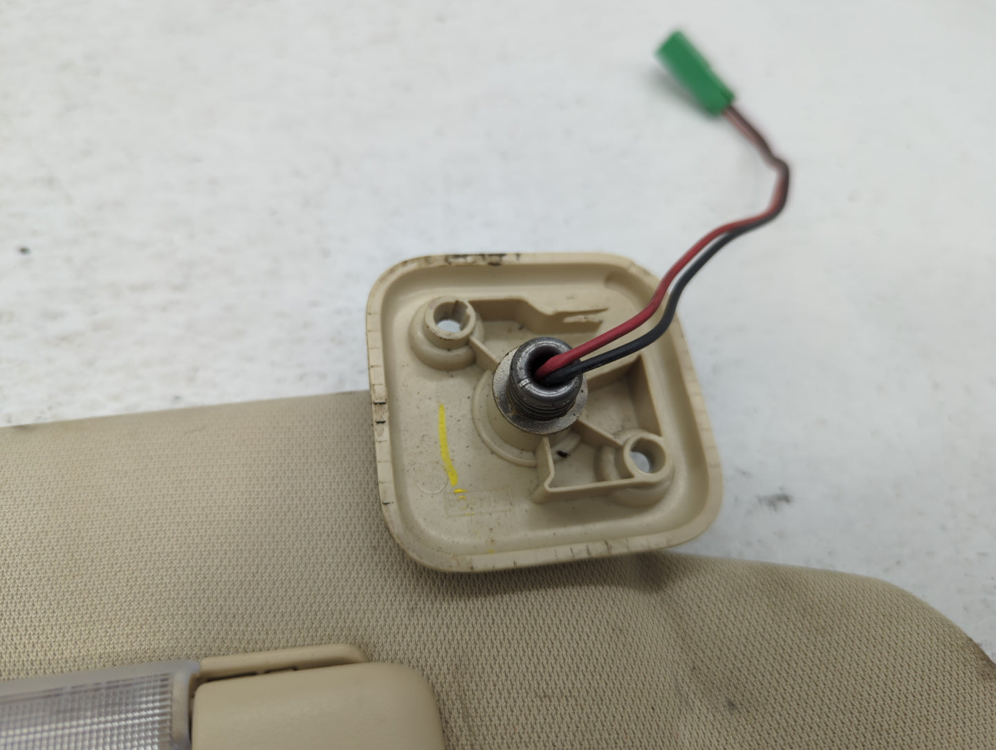 2009 Lincoln Mks Sun Visor Shade Replacement Passenger Right Mirror Fits OEM Used Auto Parts - Oemusedautoparts1.com