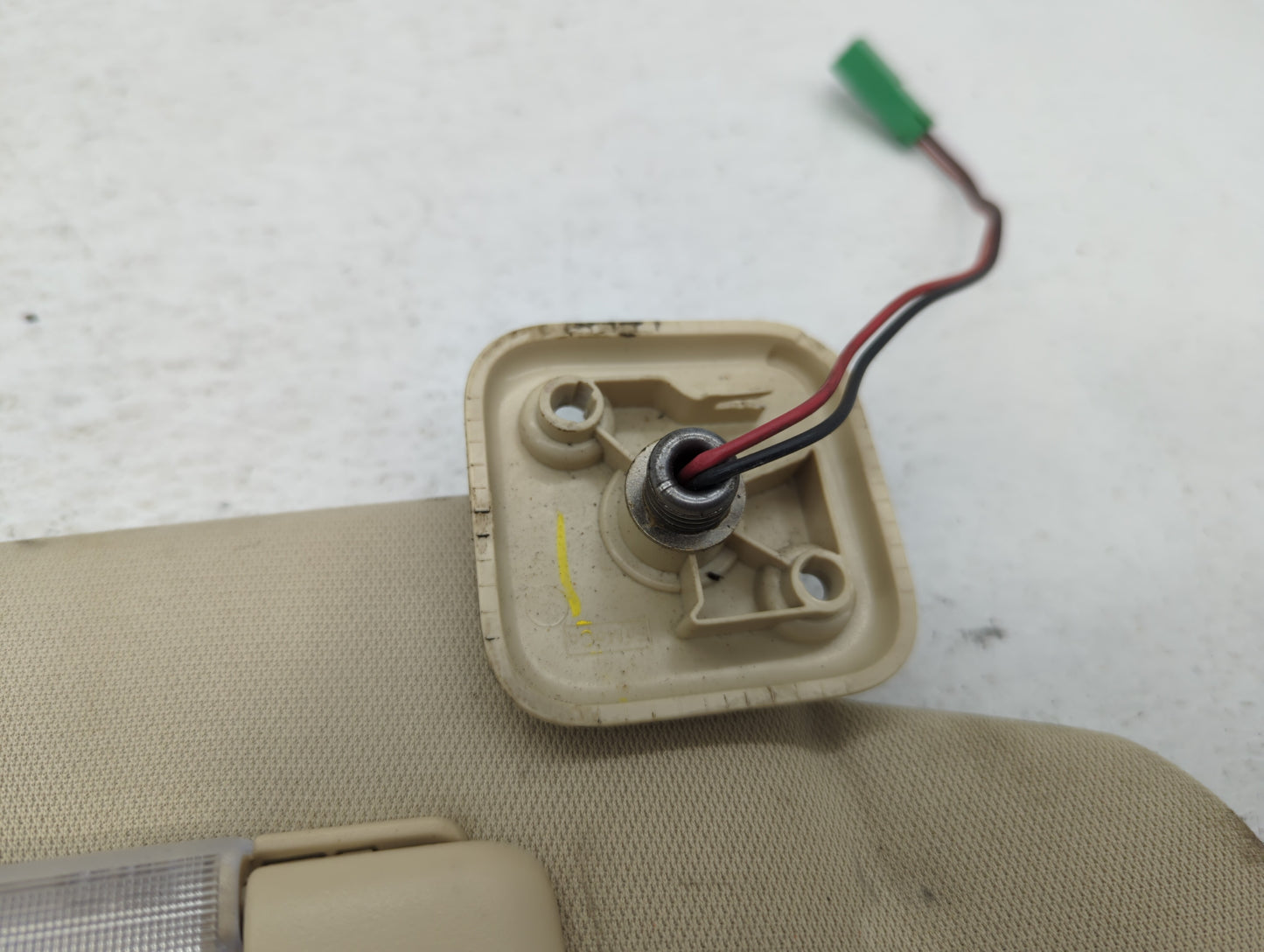 2009 Lincoln Mks Sun Visor Shade Replacement Passenger Right Mirror Fits OEM Used Auto Parts - Oemusedautoparts1.com