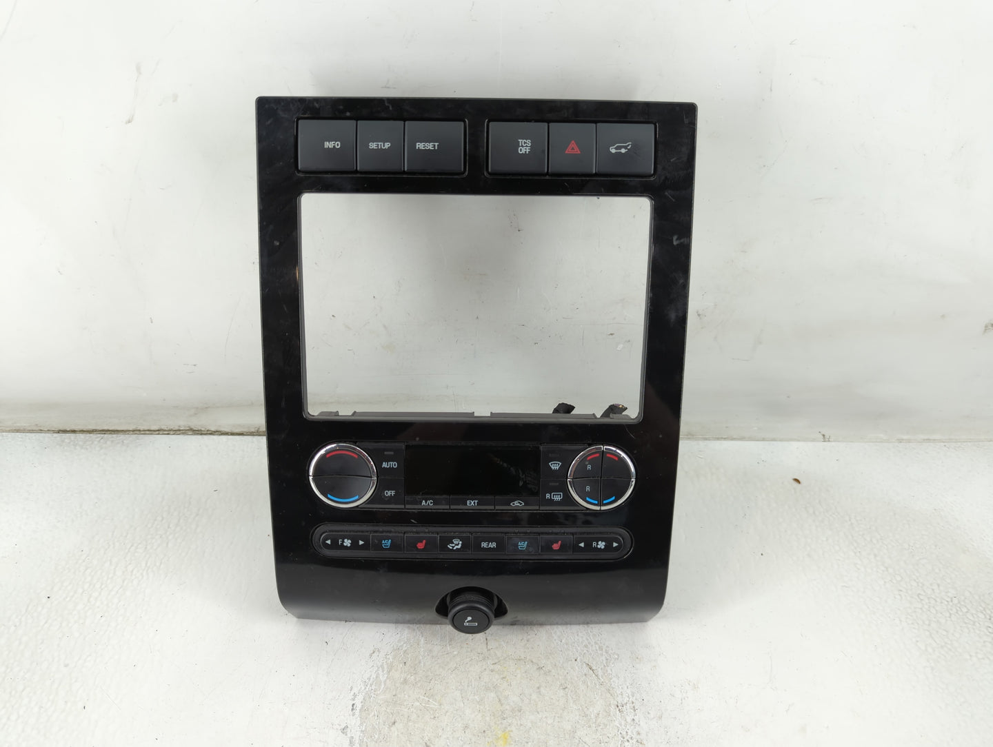 2009 Lincoln Mks Climate Control Module Temperature AC/Heater Replacement P/N:>PP-TD40< 18C612-DZU7A Fits OEM Used Auto Part