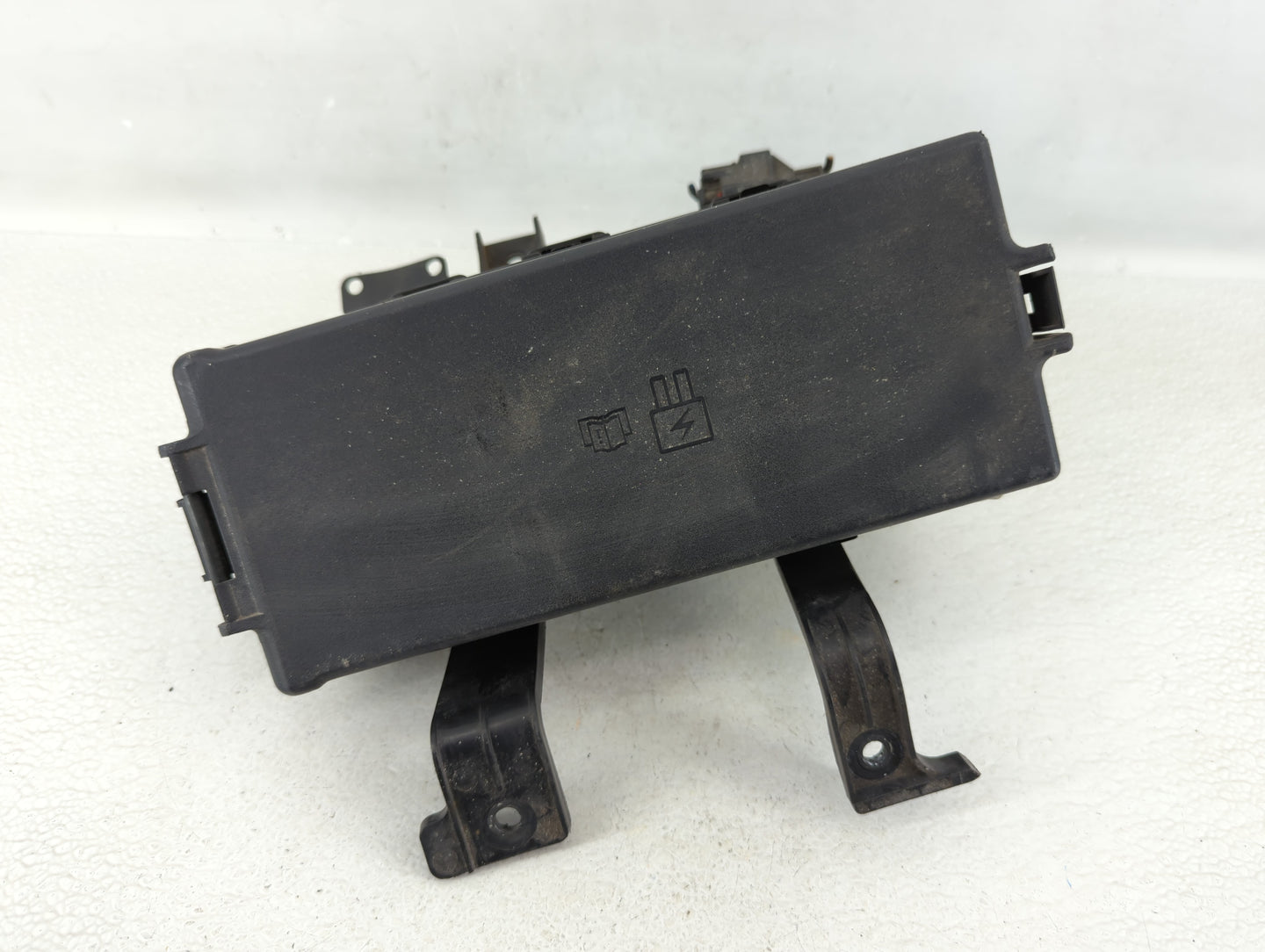 2007-2010 Lincoln Mkz Fusebox Fuse Box Panel Relay Module P/N:7E5T-14A003-AB Fits Fits 2007 2008 2009 2010 OEM Used Auto Par