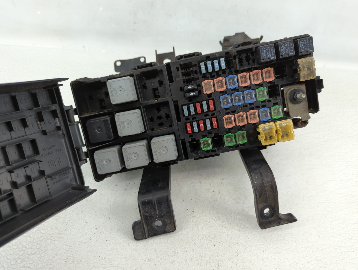 2007-2010 Lincoln Mkz Fusebox Fuse Box Panel Relay Module P/N:7E5T-14A003-AB Fits Fits 2007 2008 2009 2010 OEM Used Auto Par