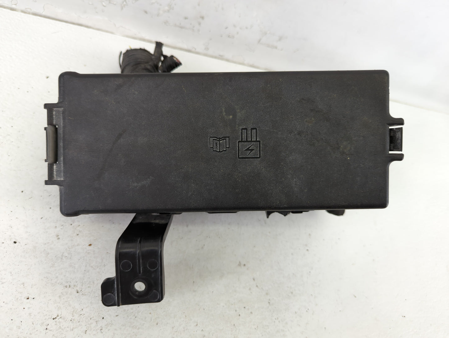 2007-2010 Lincoln Mkz Fusebox Fuse Box Panel Relay Module P/N:AH6T-14290-A 7H6T-14290-A Fits Fits 2007 2008 2009 2010 OEM Us