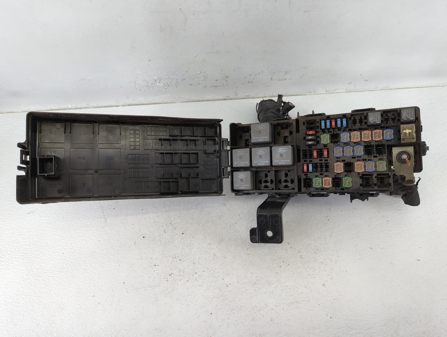 2007-2010 Lincoln Mkz Fusebox Fuse Box Panel Relay Module P/N:AH6T-14290-A 7H6T-14290-A Fits Fits 2007 2008 2009 2010 OEM Us
