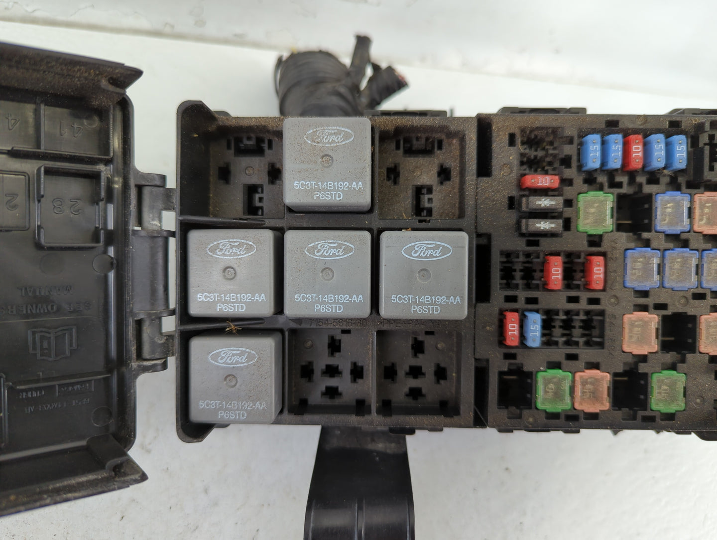 2007-2010 Lincoln Mkz Fusebox Fuse Box Panel Relay Module P/N:AH6T-14290-A 7H6T-14290-A Fits Fits 2007 2008 2009 2010 OEM Us