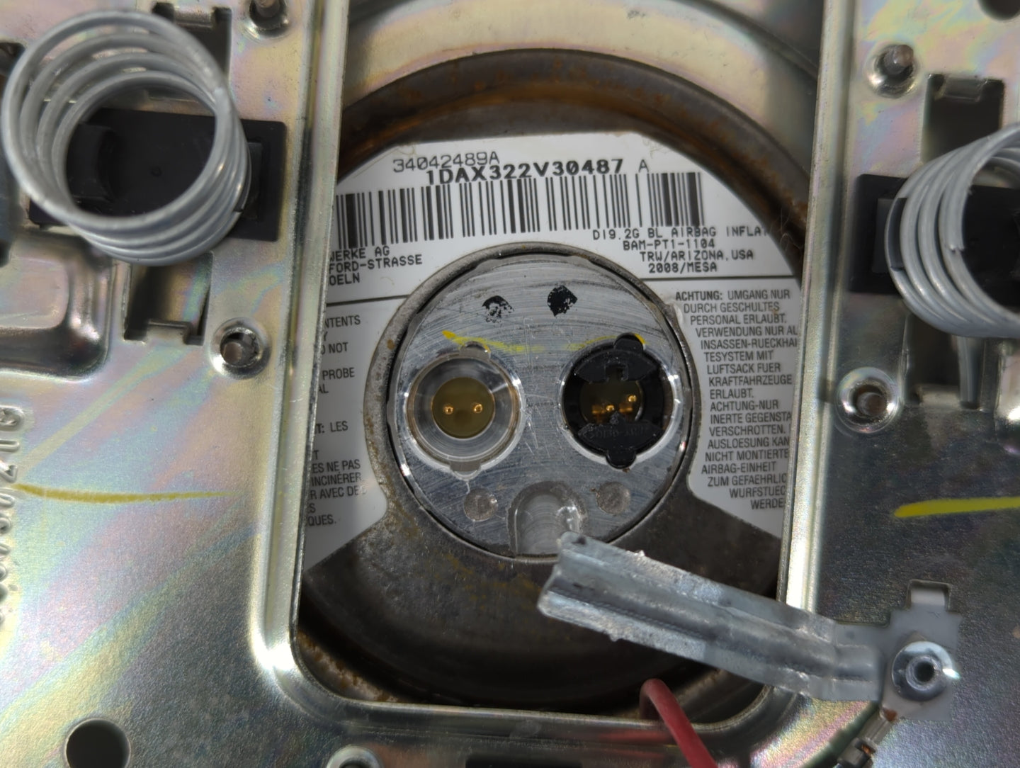 2009 Lincoln Navigator Air Bag Driver Left Steering Wheel Mounted P/N:34042489A Fits OEM Used Auto Parts - Oemusedautoparts1