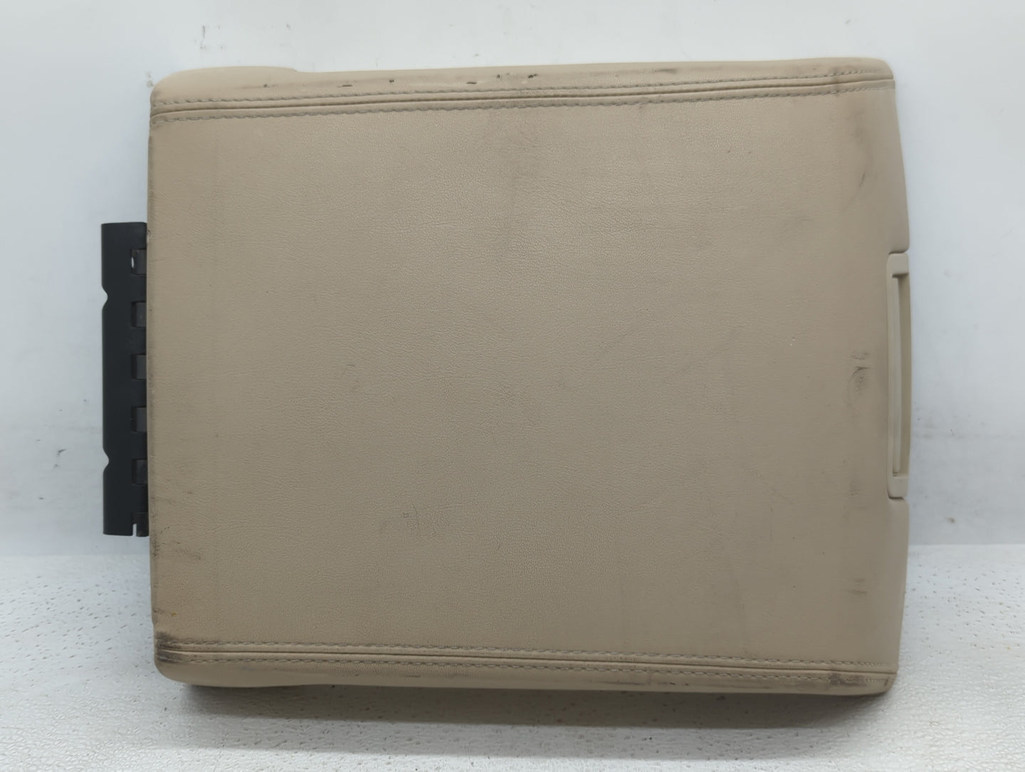 2009 Lincoln Navigator Center Console Armrest Cover Lid - Oemusedautoparts1.com