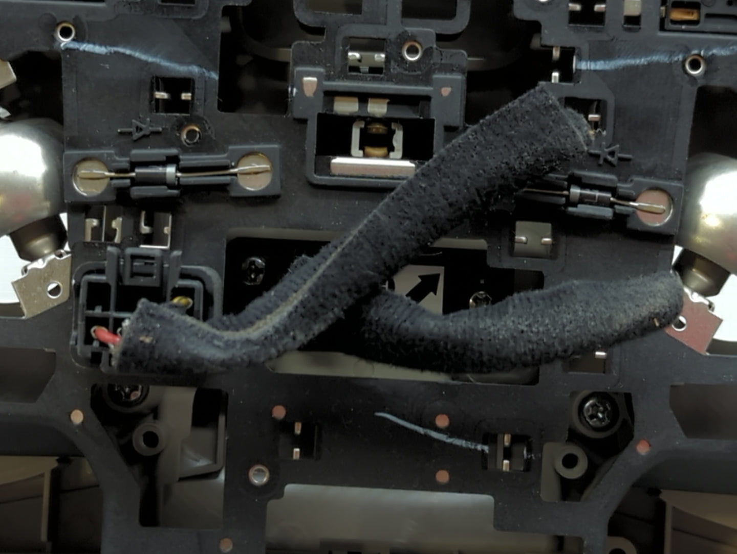 2009 Lincoln Navigator Overhead Roof Console Beige - Oemusedautoparts1.com