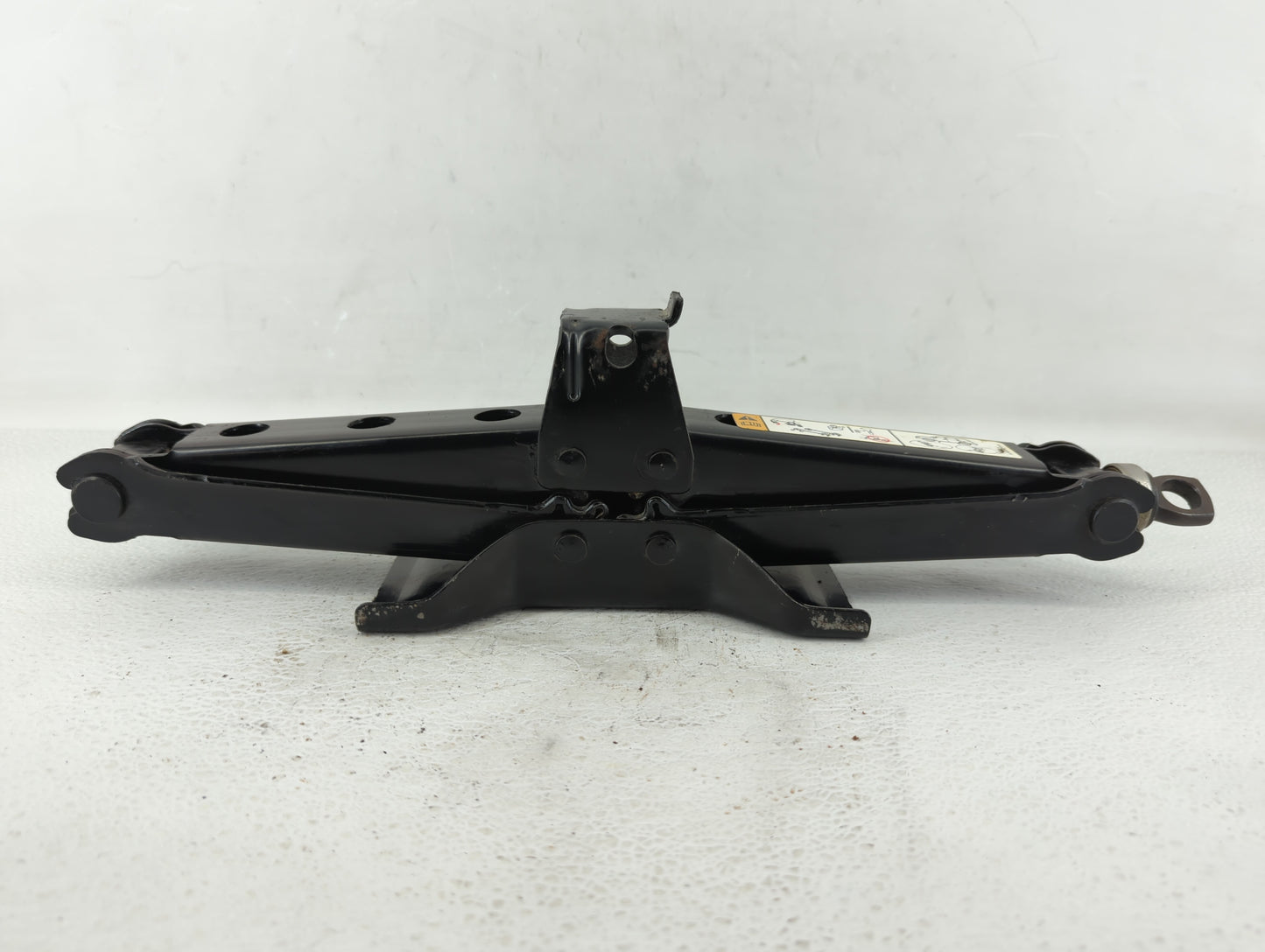 2009 Lincoln Navigator Spare Scissor Car Jack - Oemusedautoparts1.com