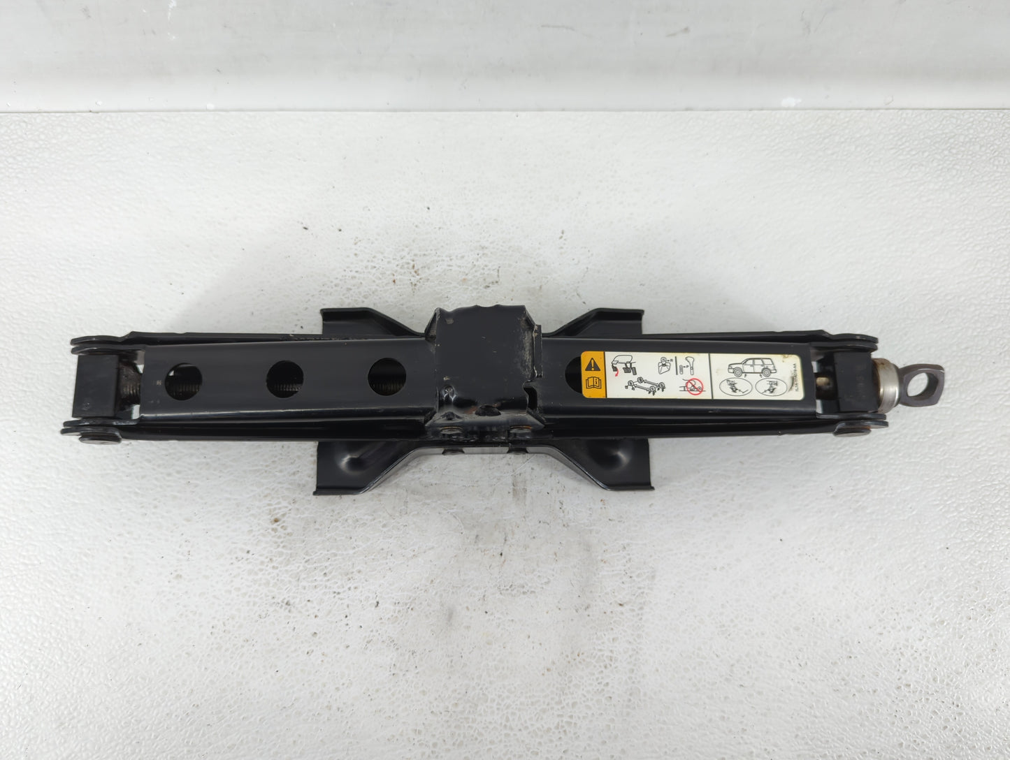 2009 Lincoln Navigator Spare Scissor Car Jack - Oemusedautoparts1.com