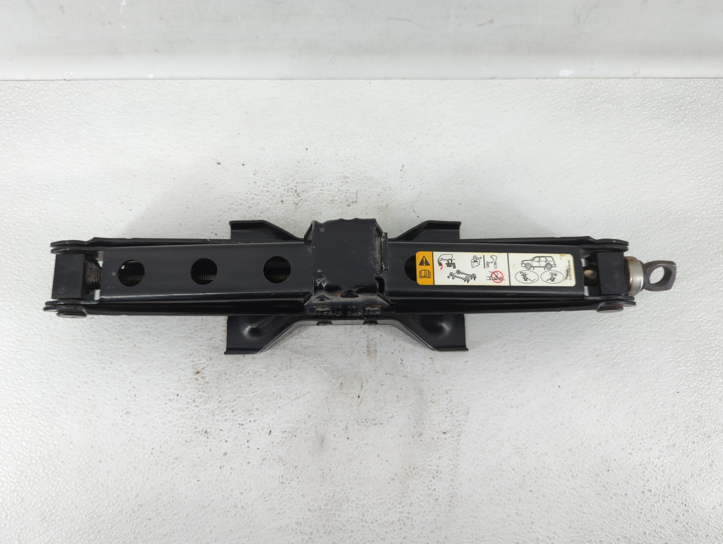 2009 Lincoln Navigator Spare Scissor Car Jack 536743 - Oemusedautoparts1.com