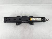 2009 Lincoln Navigator Spare Scissor Car Jack 536743 - Oemusedautoparts1.com