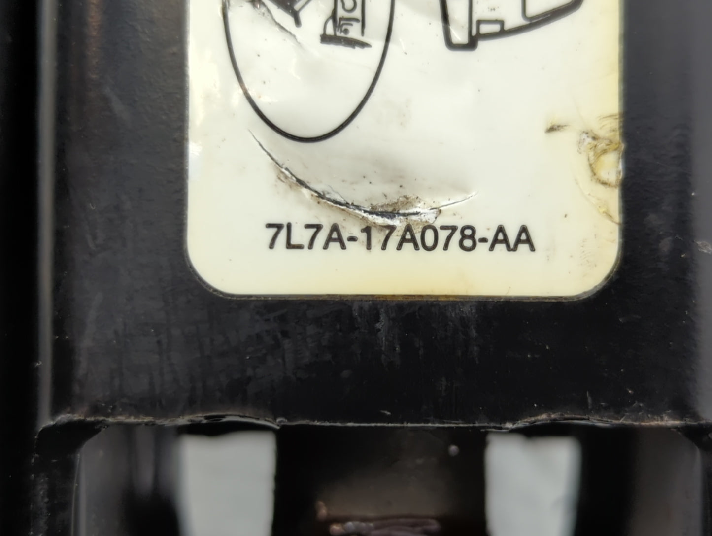 2009 Lincoln Navigator Spare Scissor Car Jack - Oemusedautoparts1.com