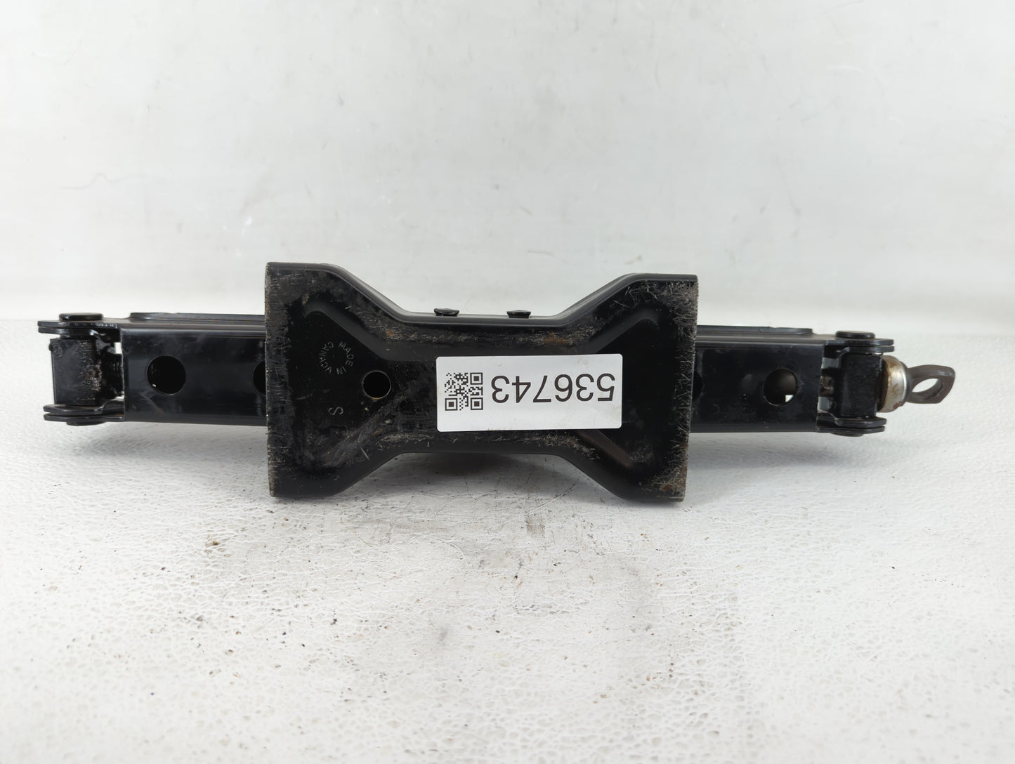 2009 Lincoln Navigator Spare Scissor Car Jack 536743 - Oemusedautoparts1.com