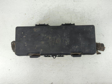 2009 Lincoln Navigator Fusebox Fuse Box Panel Relay Module P/N:9L1T-14A003 Fits OEM Used Auto Parts - Oemusedautoparts1.com