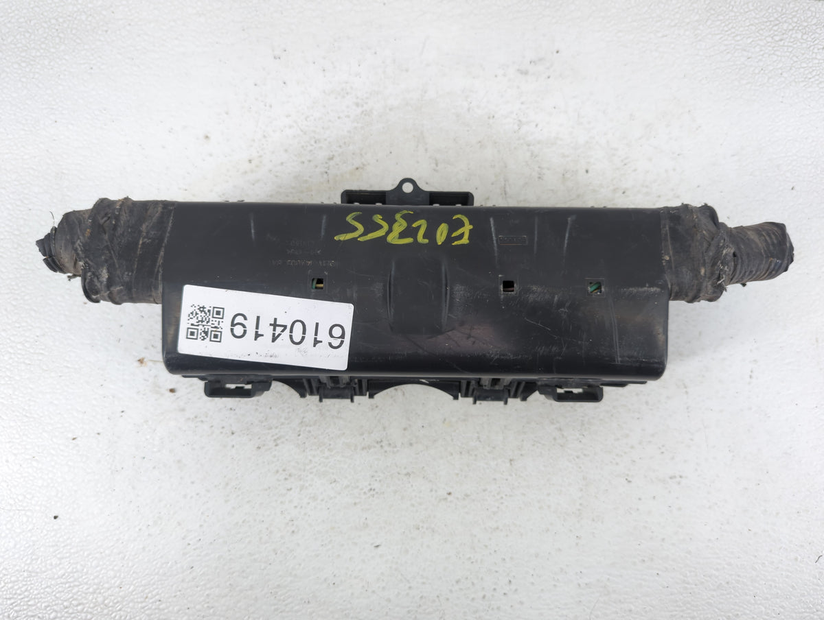 2009 Lincoln Navigator Fusebox Fuse Box Panel Relay Module P/N:9L1T-14A003 Fits Fits 2010 2011 2012 2013 2014 OEM Used Auto 