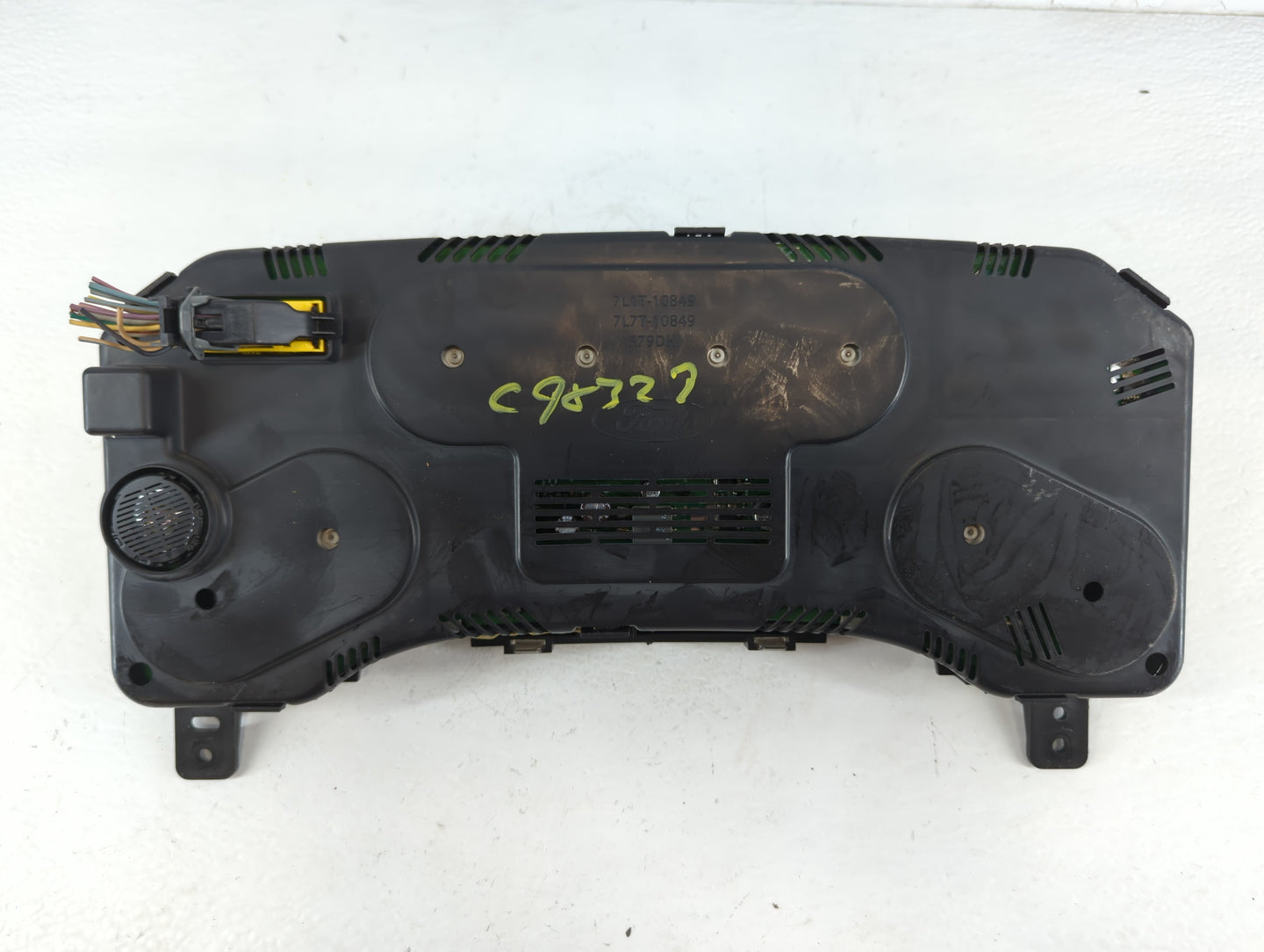 2009 Lincoln Navigator Instrument Cluster Speedometer Gauges P/N:9L7T-10849-AD Fits OEM Used Auto Parts - Oemusedautoparts1.