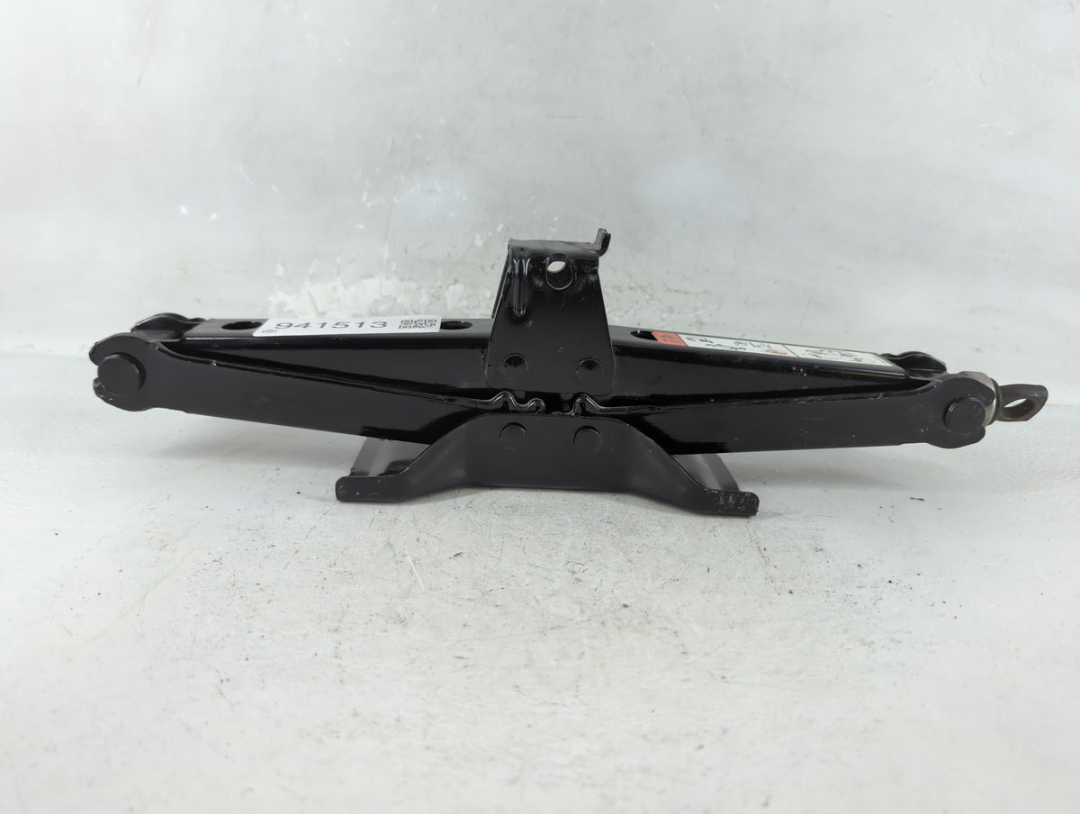 2009 Lincoln Navigator Spare Scissor Car Jack 941513 - Oemusedautoparts1.com