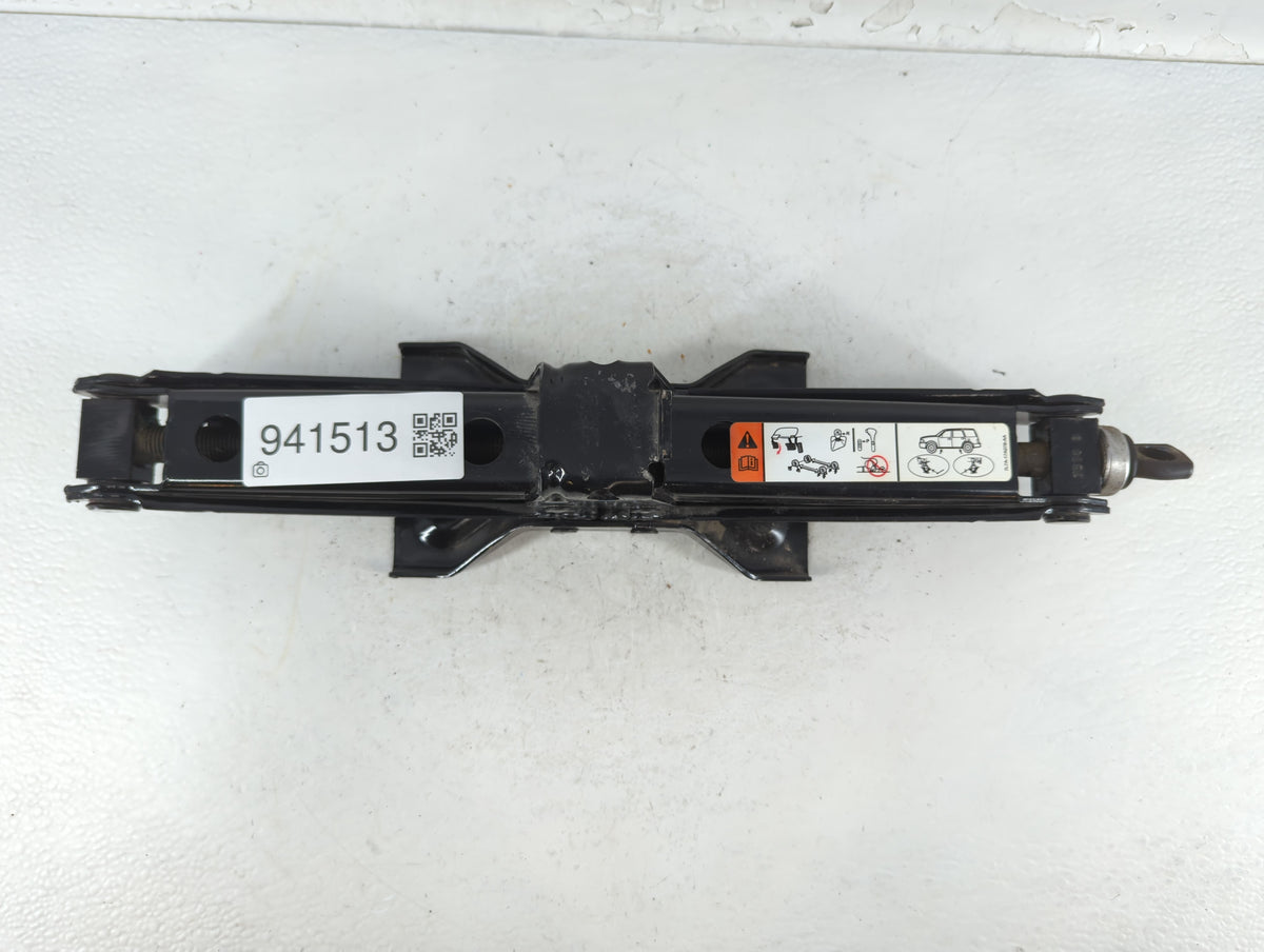 2009 Lincoln Navigator Spare Scissor Car Jack 941513 - Oemusedautoparts1.com