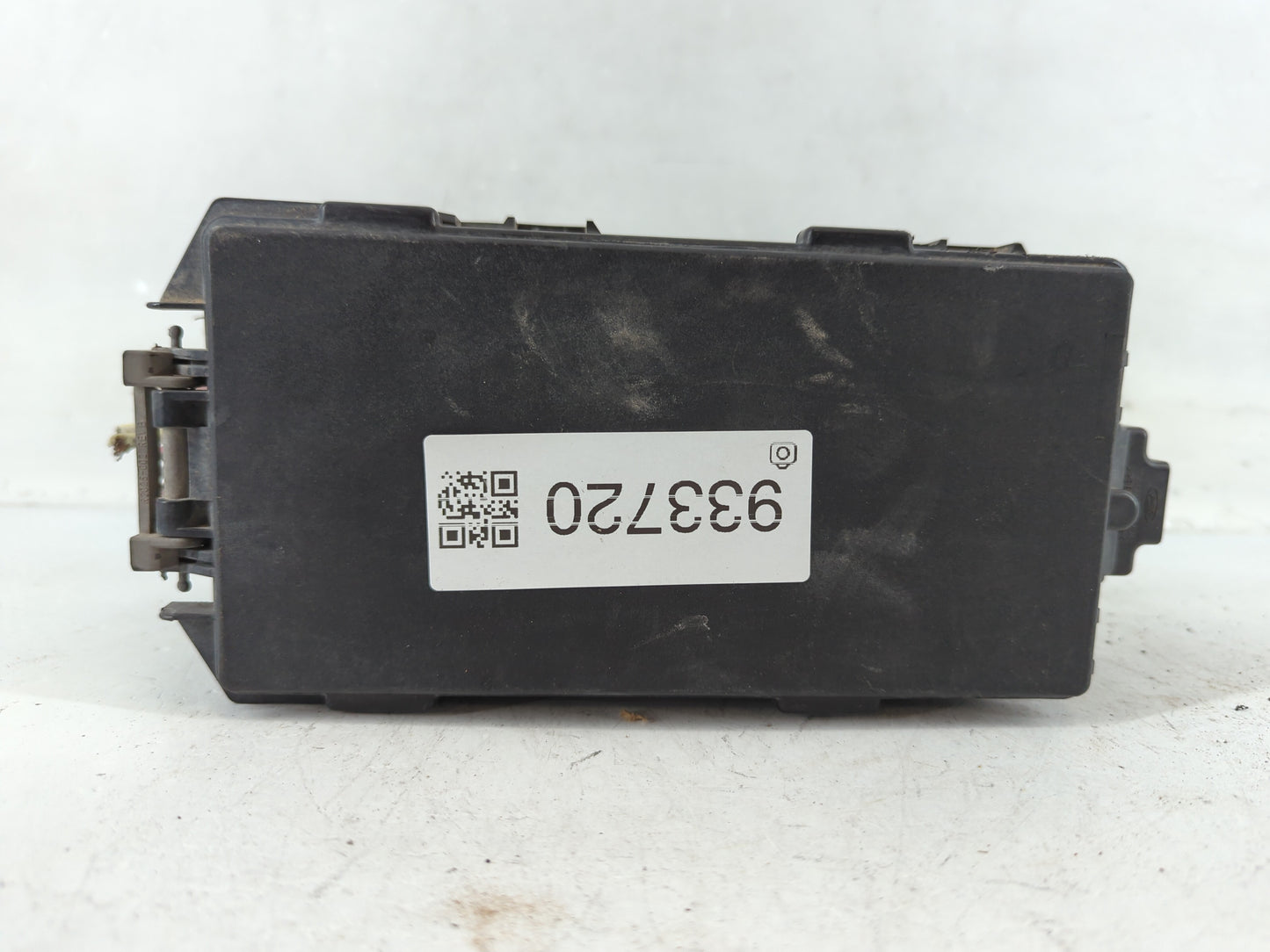 2004-2011 Lincoln Town Car Fusebox Fuse Box Panel Relay Module P/N:2C7T-14N003-AA Fits OEM Used Auto Parts - Oemusedautopart