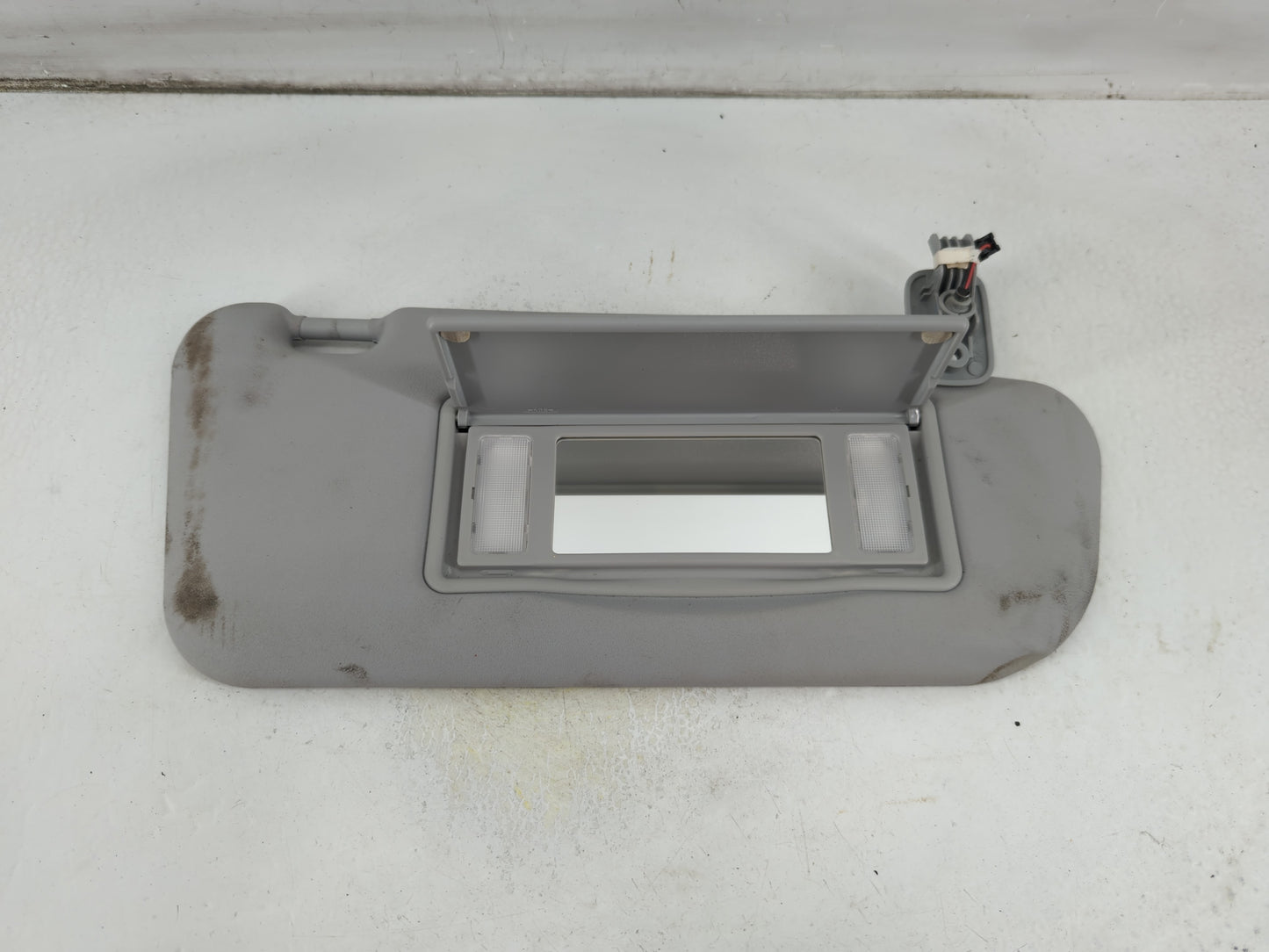 2007-2009 Mazda 3 Sun Visor Shade Replacement Passenger Right Mirror Fits Fits 2007 2008 2009 OEM Used Auto Parts - Oemuseda