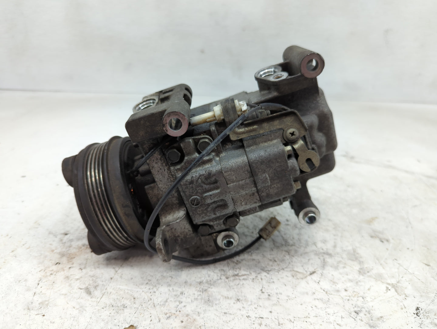 2009 Mazda 3 Air Conditioning A/c Ac Compressor Oem - Oemusedautoparts1.com