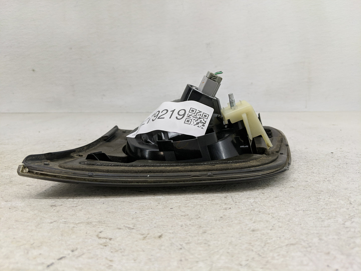 2007-2009 Mazda 3 Tail Light Assembly Driver Left OEM Fits Fits 2007 2008 2009 OEM Used Auto Parts - Oemusedautoparts1.com