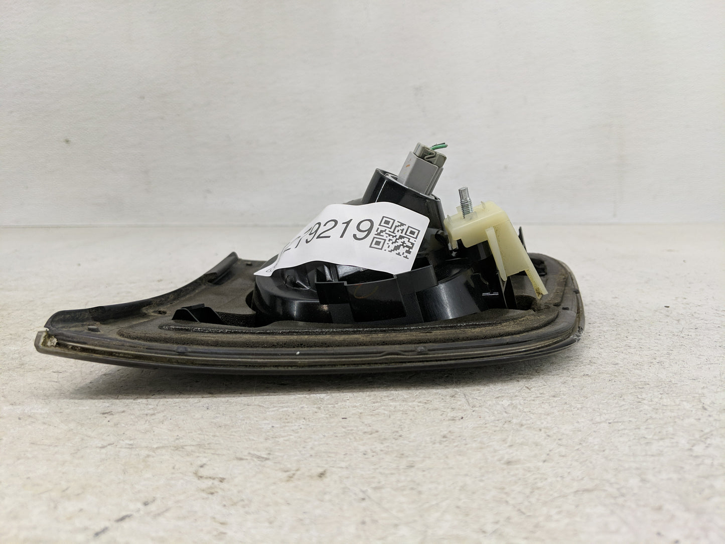 2007-2009 Mazda 3 Tail Light Assembly Driver Left OEM Fits Fits 2007 2008 2009 OEM Used Auto Parts - Oemusedautoparts1.com