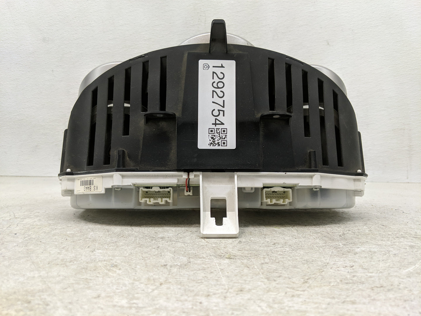 2008-2009 Mazda 3 Instrument Cluster Speedometer Gauges Fits Fits 2008 2009 OEM Used Auto Parts - Oemusedautoparts1.com