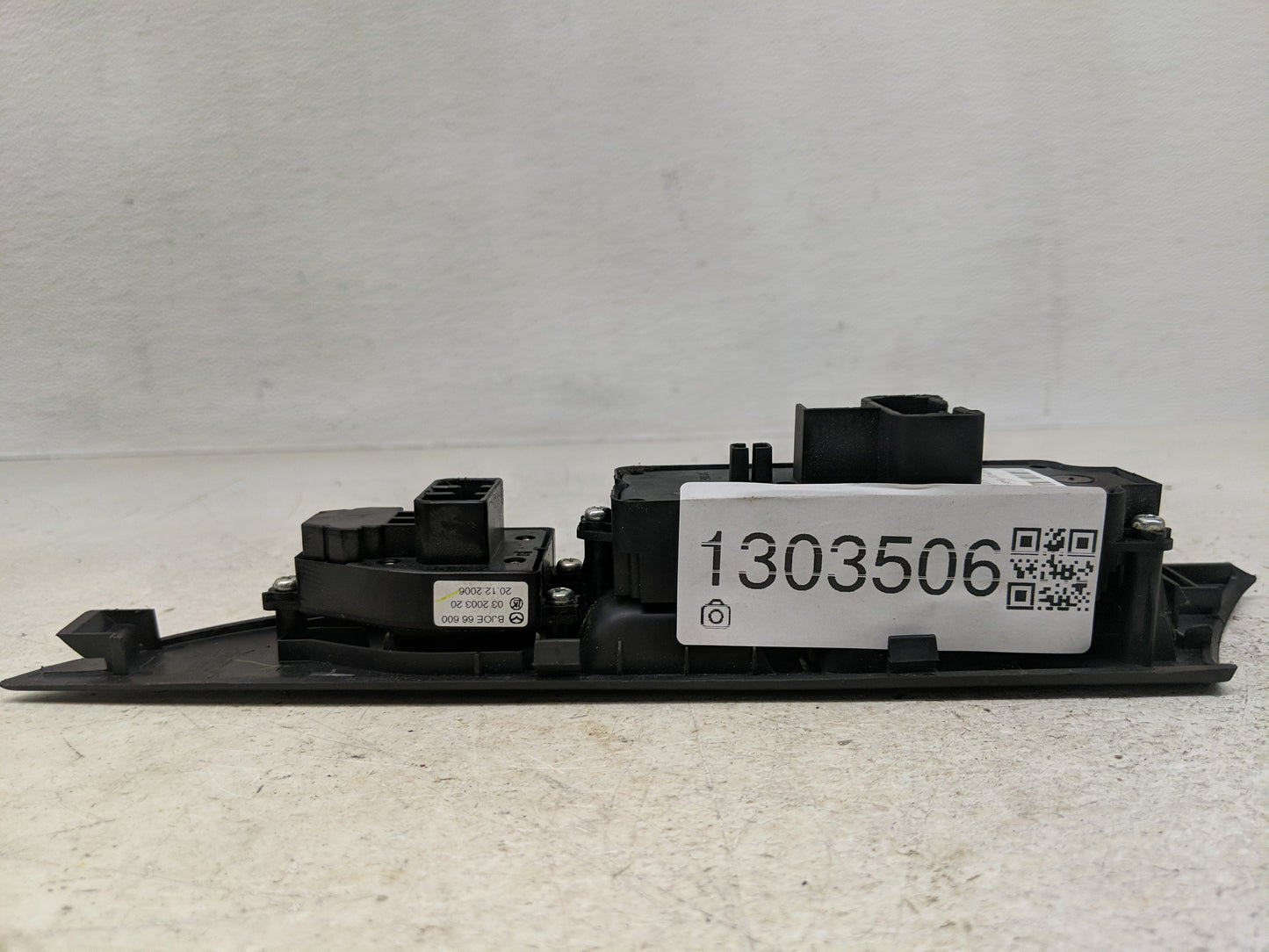 2004-2009 Mazda 3 Master Power Window Switch Replacement Driver Side Left P/N:BN8F 66 660 03 1906 00 Fits OEM Used Auto Part