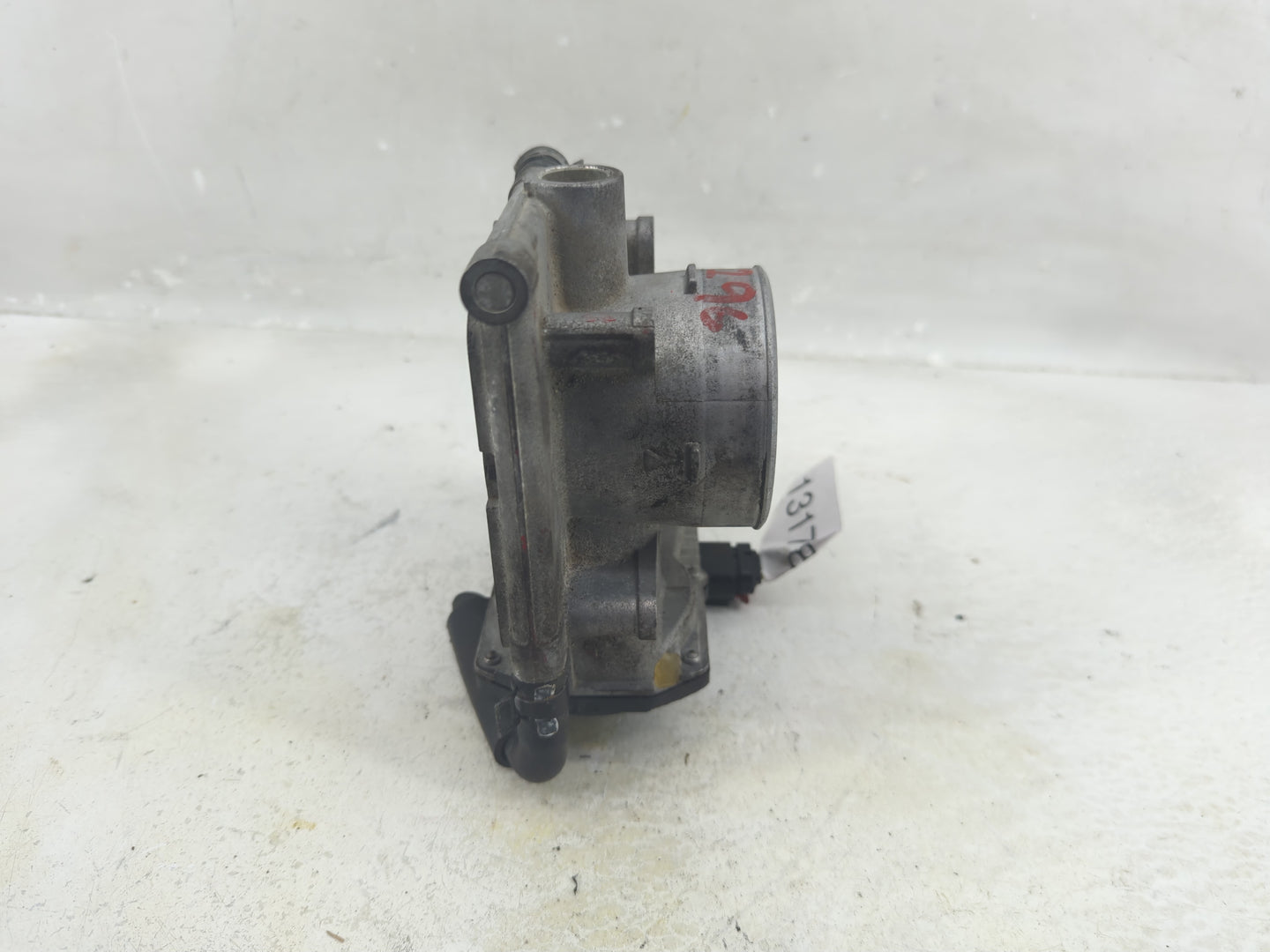2006-2013 Mazda 3 Throttle Body P/N:L3R4 13 640 Fits Fits 2006 2007 2008 2009 2010 2011 2012 2013 OEM Used Auto Parts - Oemu