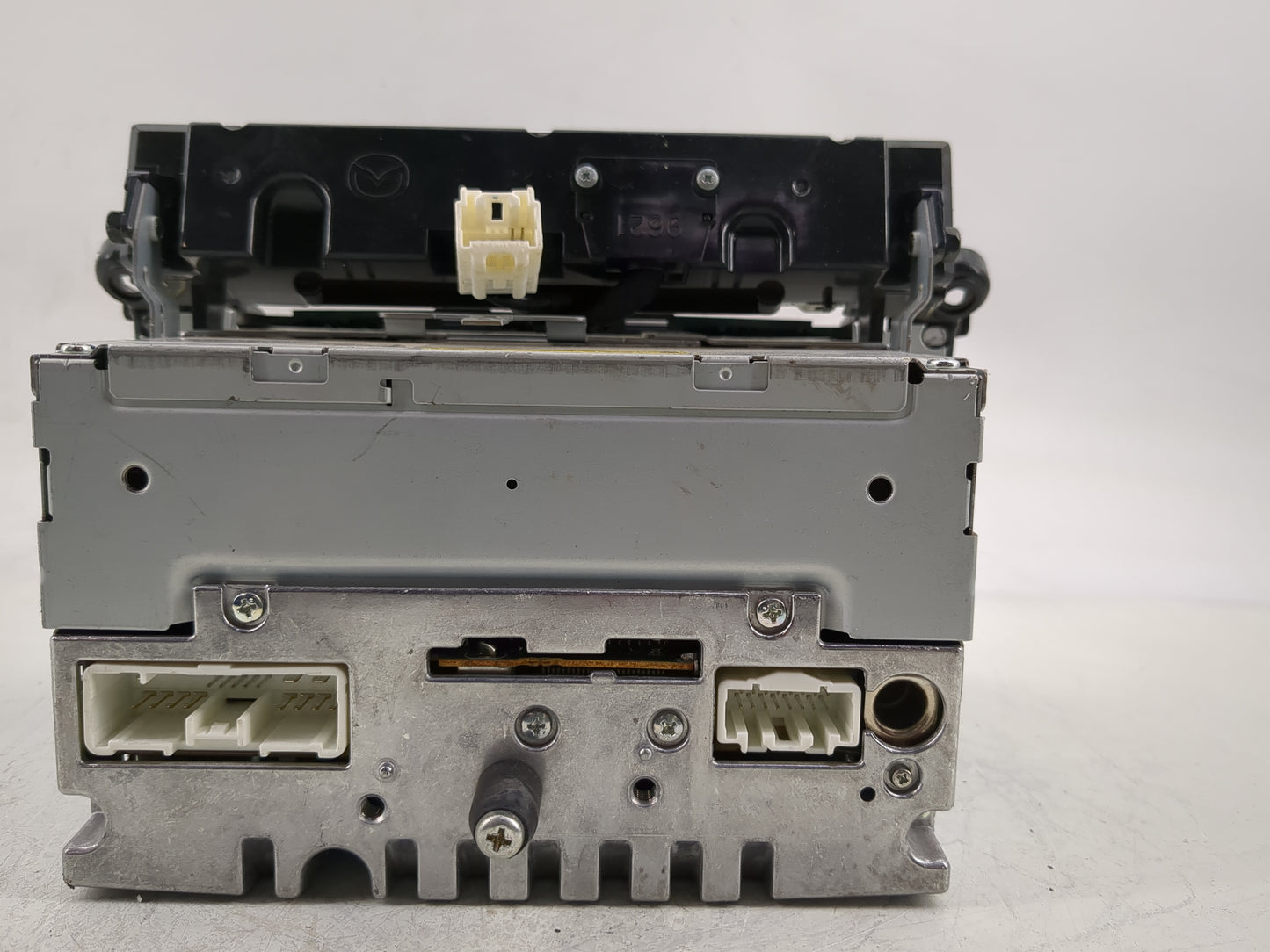 2008-2009 Mazda 3 Radio AM FM Cd Player Receiver Replacement P/N:BAR7 66 9R0B BAR4 66 AR0 Fits Fits 2008 2009 OEM Used Auto 