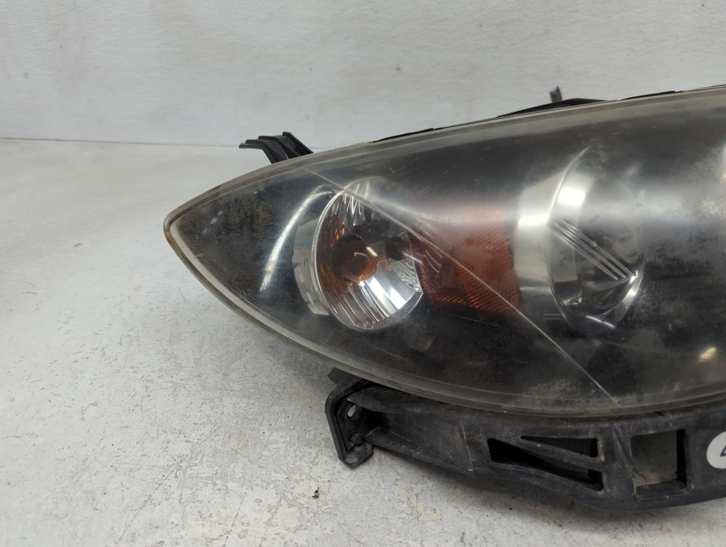 2004-2009 Mazda 3 Passenger Right Oem Head Light Headlight Lamp - Oemusedautoparts1.com