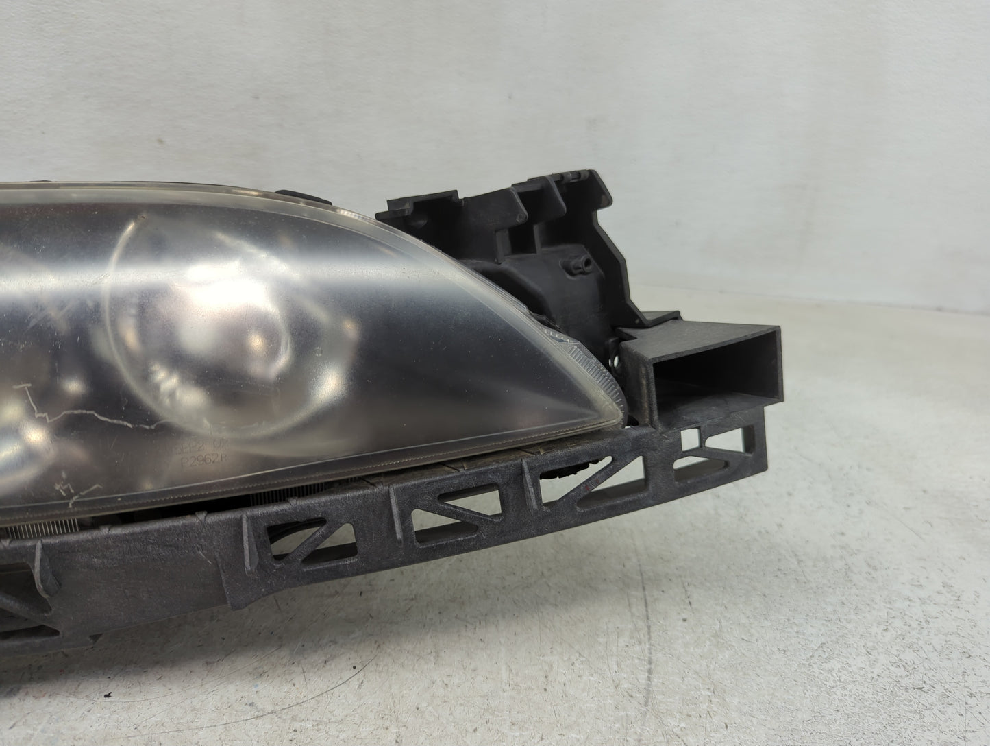 2004-2009 Mazda 3 Passenger Right Oem Head Light Headlight Lamp - Oemusedautoparts1.com