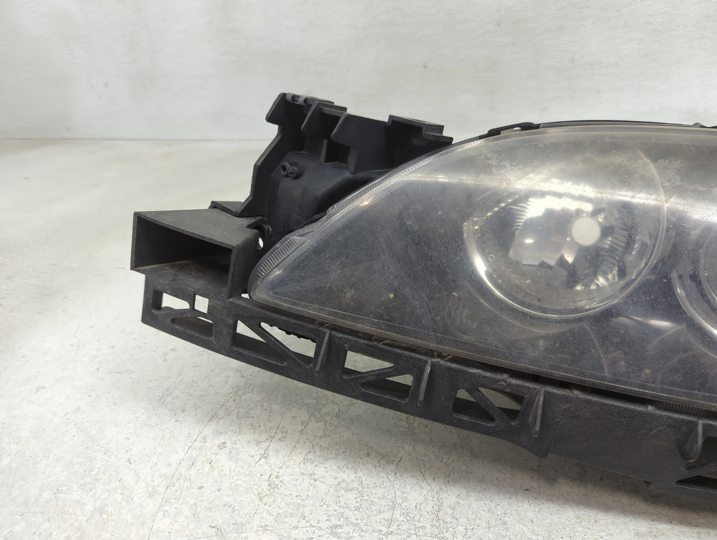 2004-2009 Mazda 3 Driver Left Oem Head Light Headlight Lamp - Oemusedautoparts1.com