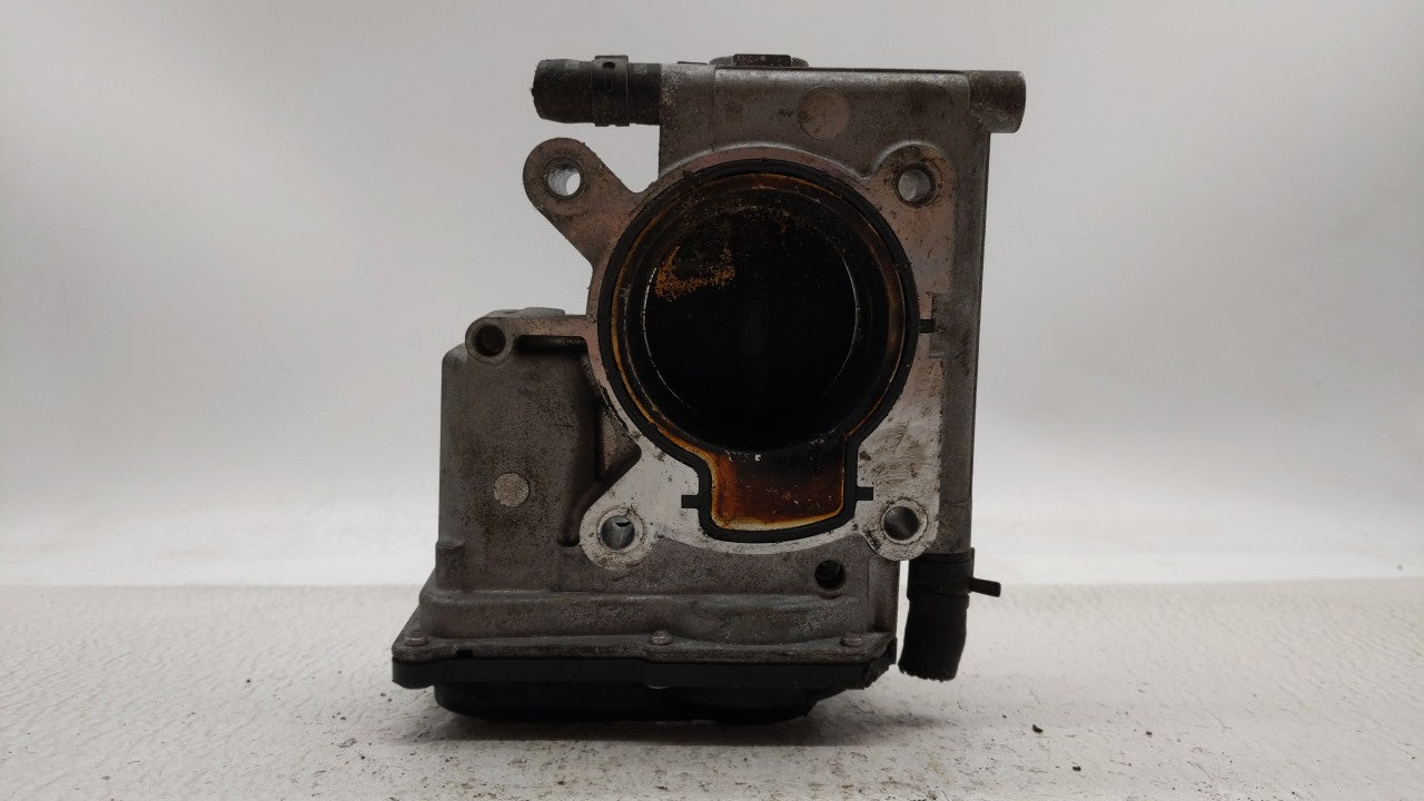 2006-2013 Mazda 3 Throttle Body P/N:L3R4 13 640 L3G2 13 640 A, P53N 13 640 Fits Fits 2006 2007 2008 2009 2010 2011 2012 2013