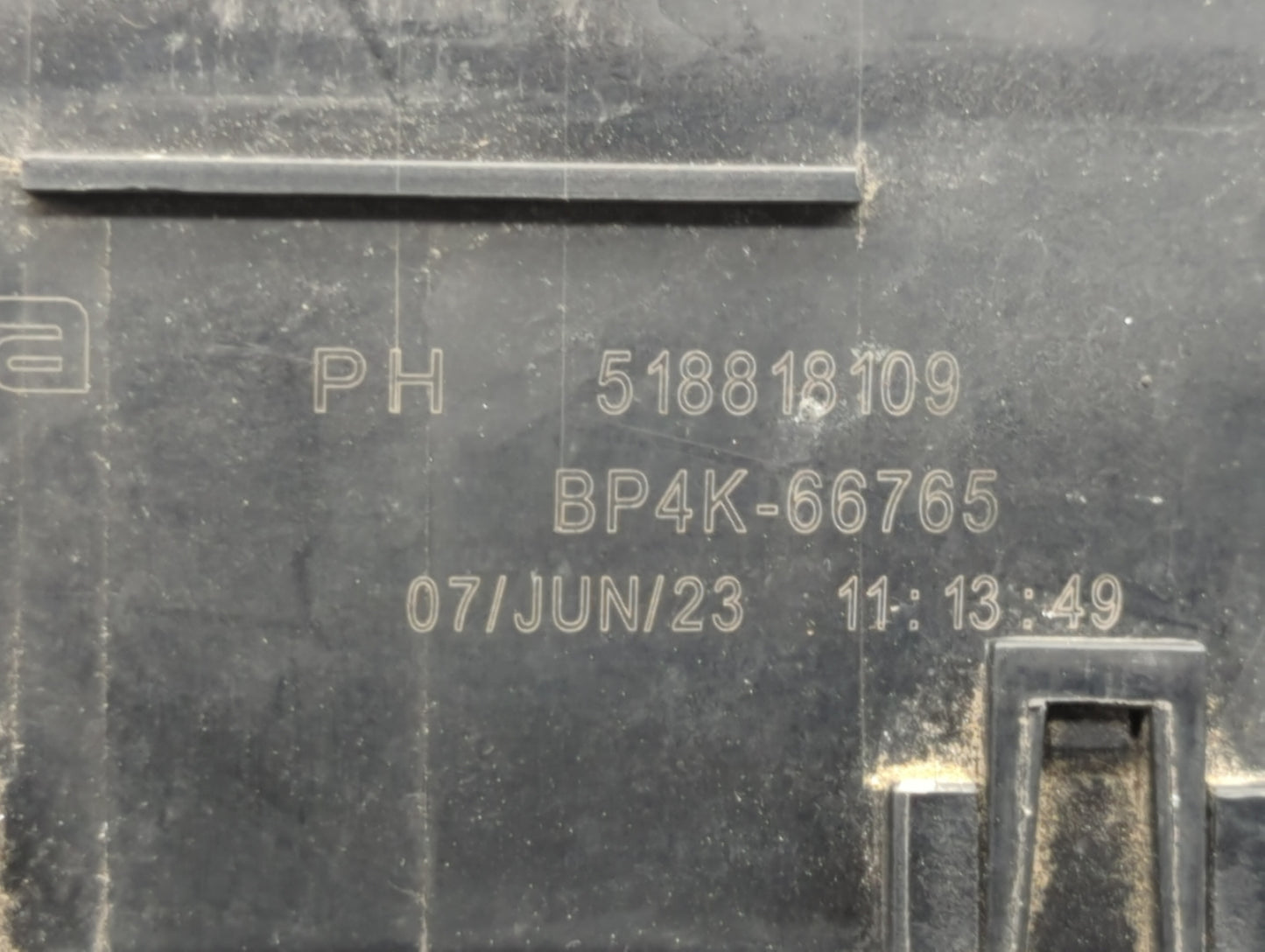 2007-2009 Mazda 3 Fusebox Fuse Box Panel Relay Module P/N:BP4K-66765 518818109 Fits Fits 2007 2008 2009 OEM Used Auto Parts 