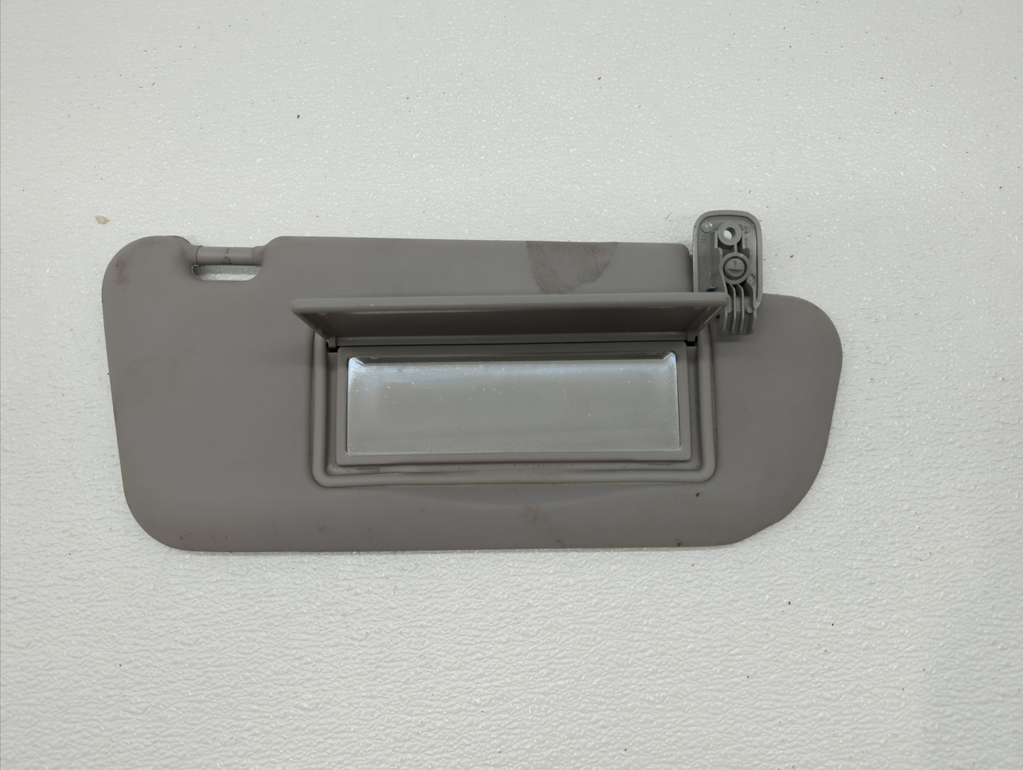2007-2009 Mazda 3 Sun Visor Shade Replacement Passenger Right Mirror Fits Fits 2007 2008 2009 OEM Used Auto Parts - Oemuseda