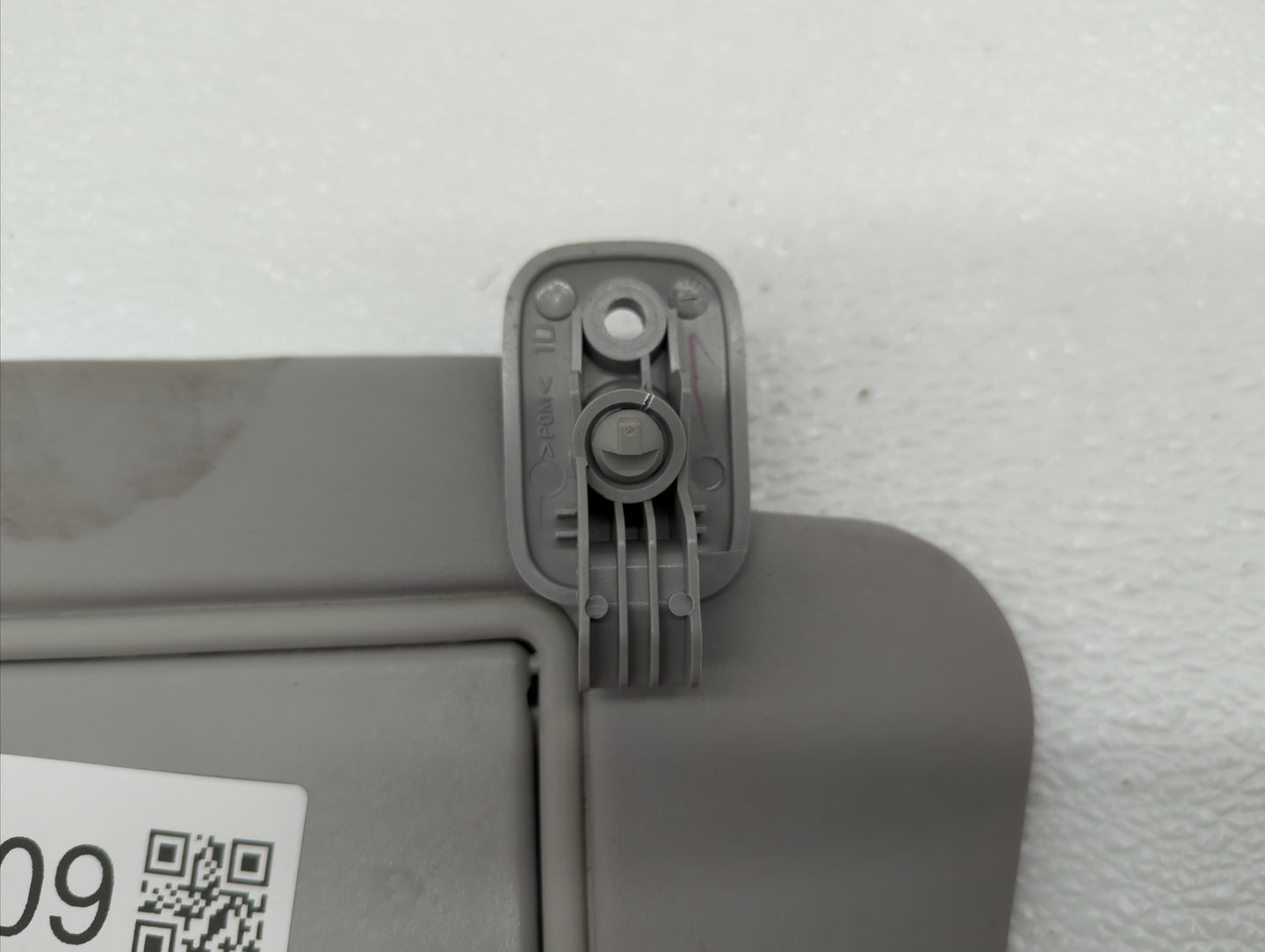 2007-2009 Mazda 3 Sun Visor Shade Replacement Passenger Right Mirror Fits Fits 2007 2008 2009 OEM Used Auto Parts - Oemuseda