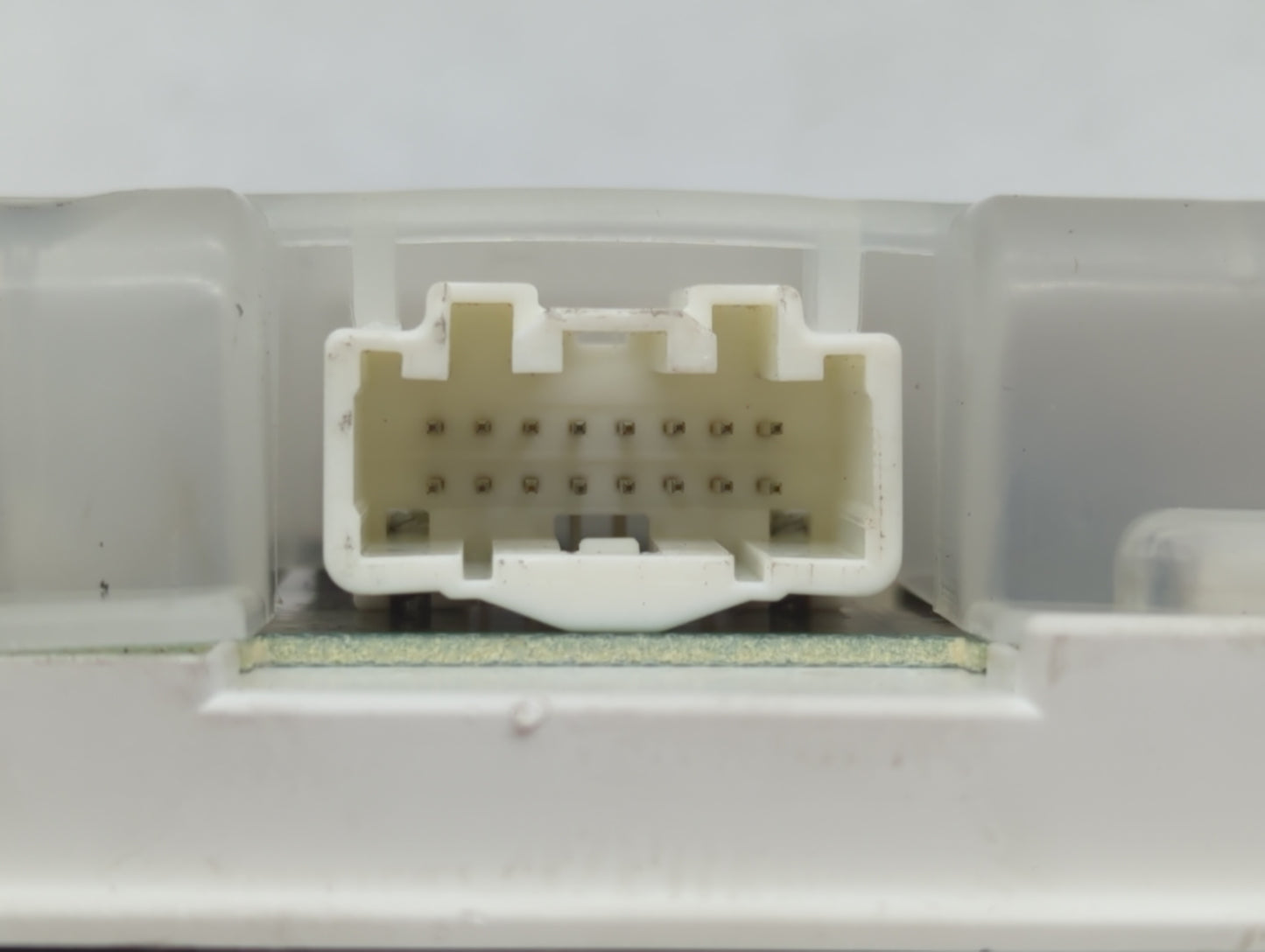 2007-2009 Mazda 3 Instrument Cluster Speedometer Gauges P/N:85 BAS1 A Fits Fits 2007 2008 2009 OEM Used Auto Parts - Oemused