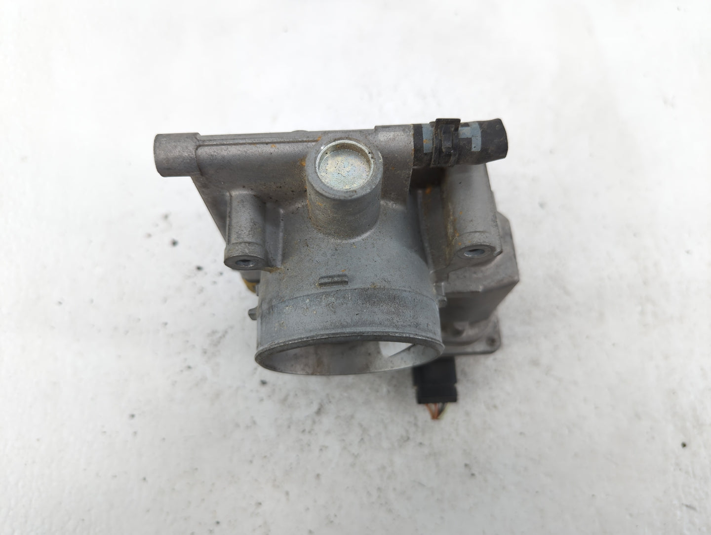 2006-2013 Mazda 3 Throttle Body P/N:L3R4 13 640 L3G2 13 640 A, P53N 13 640 Fits Fits 2006 2007 2008 2009 2010 2011 2012 2013