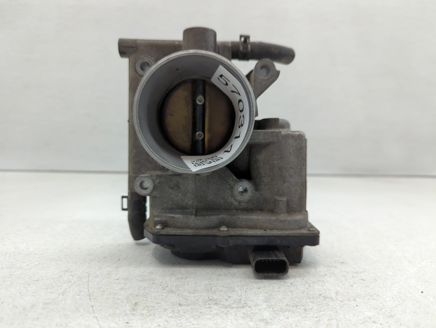 2006-2013 Mazda 3 Throttle Body P/N:L3R4 13 640 Fits Fits 2006 2007 2008 2009 2010 2011 2012 2013 OEM Used Auto Parts - Oemu